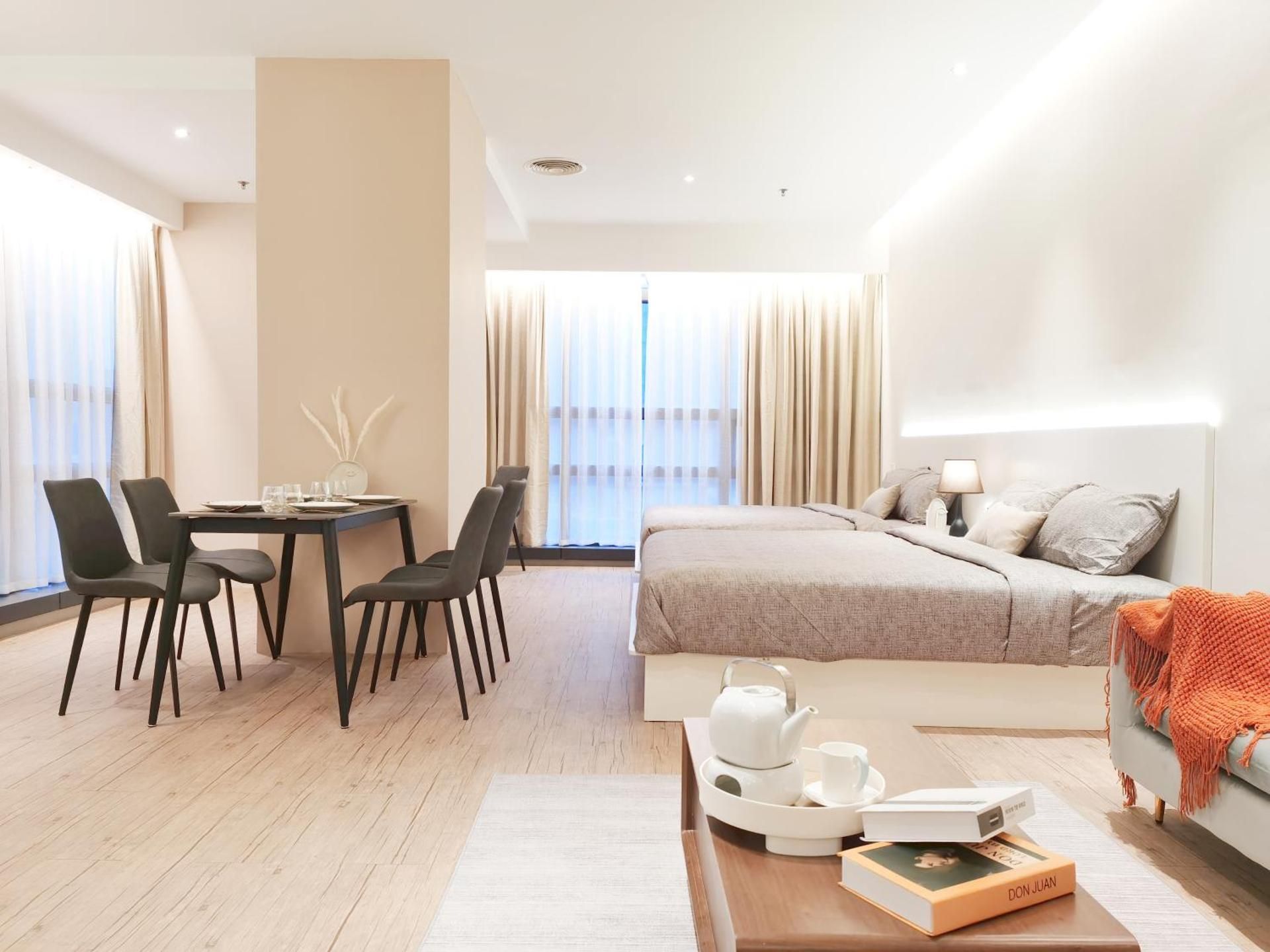 One-Bedroom Apartment