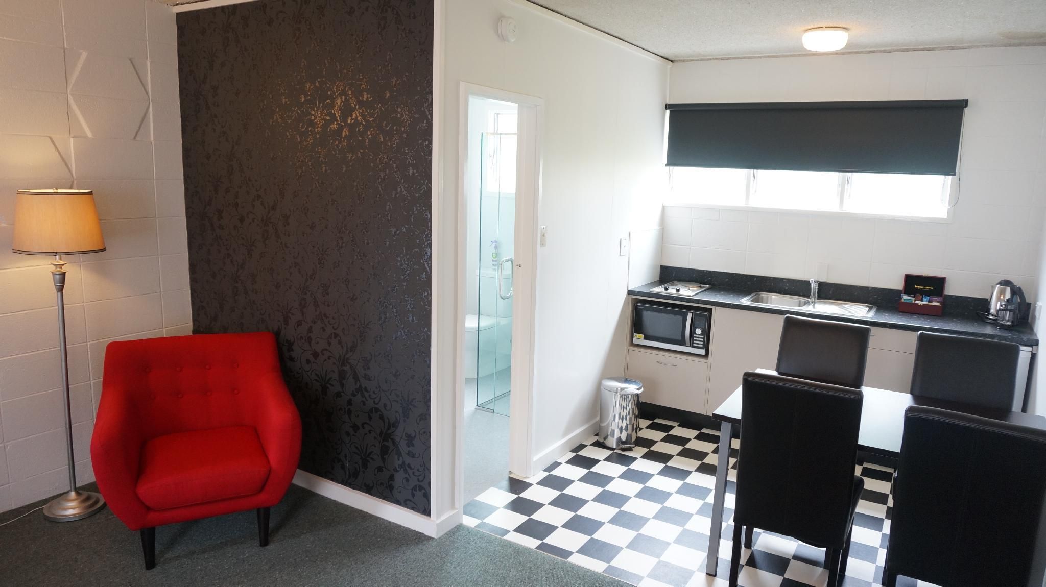 Deluxe Two Bedroom Apartment