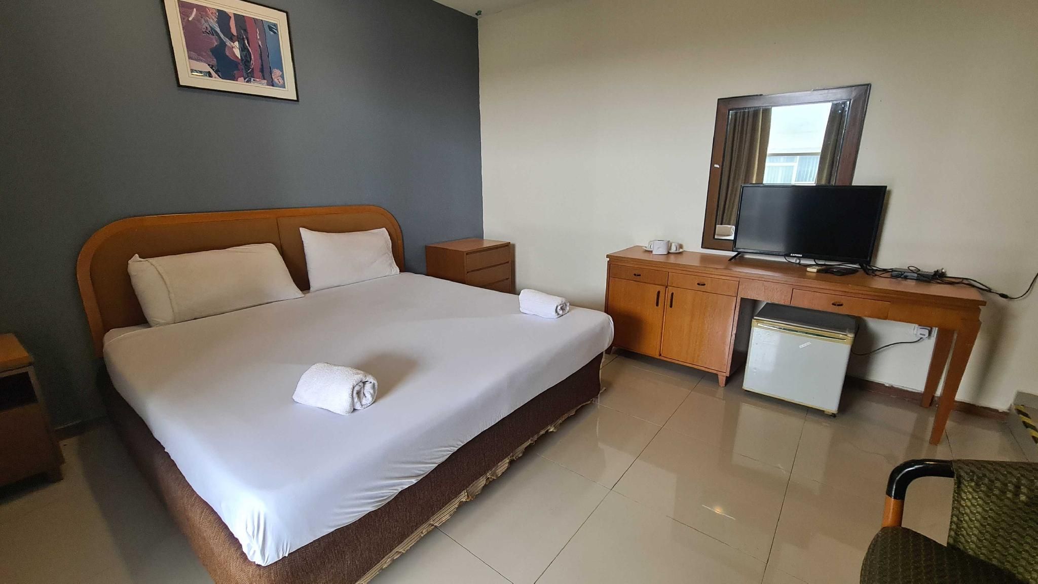 Hotel O De Melor Bangi Gateway Deluxe Queen 2