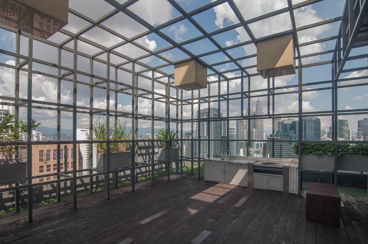 8e9730f519a3393a54d1dcce34dd8310