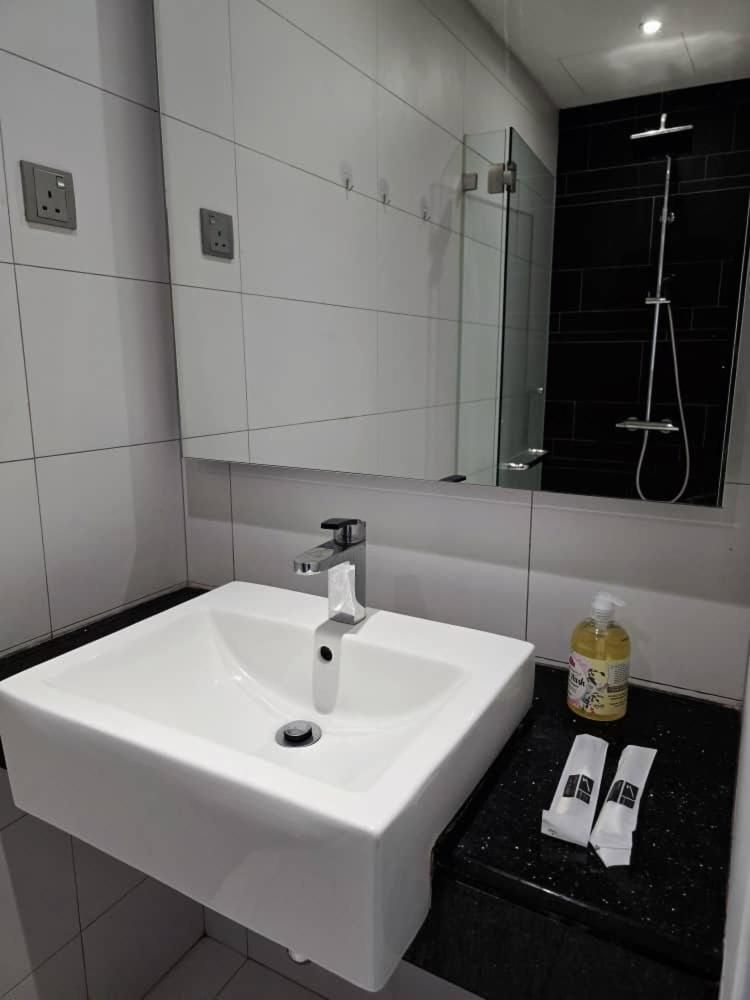 Studio Apartment with King Bed