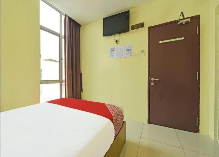 Single Standard Room