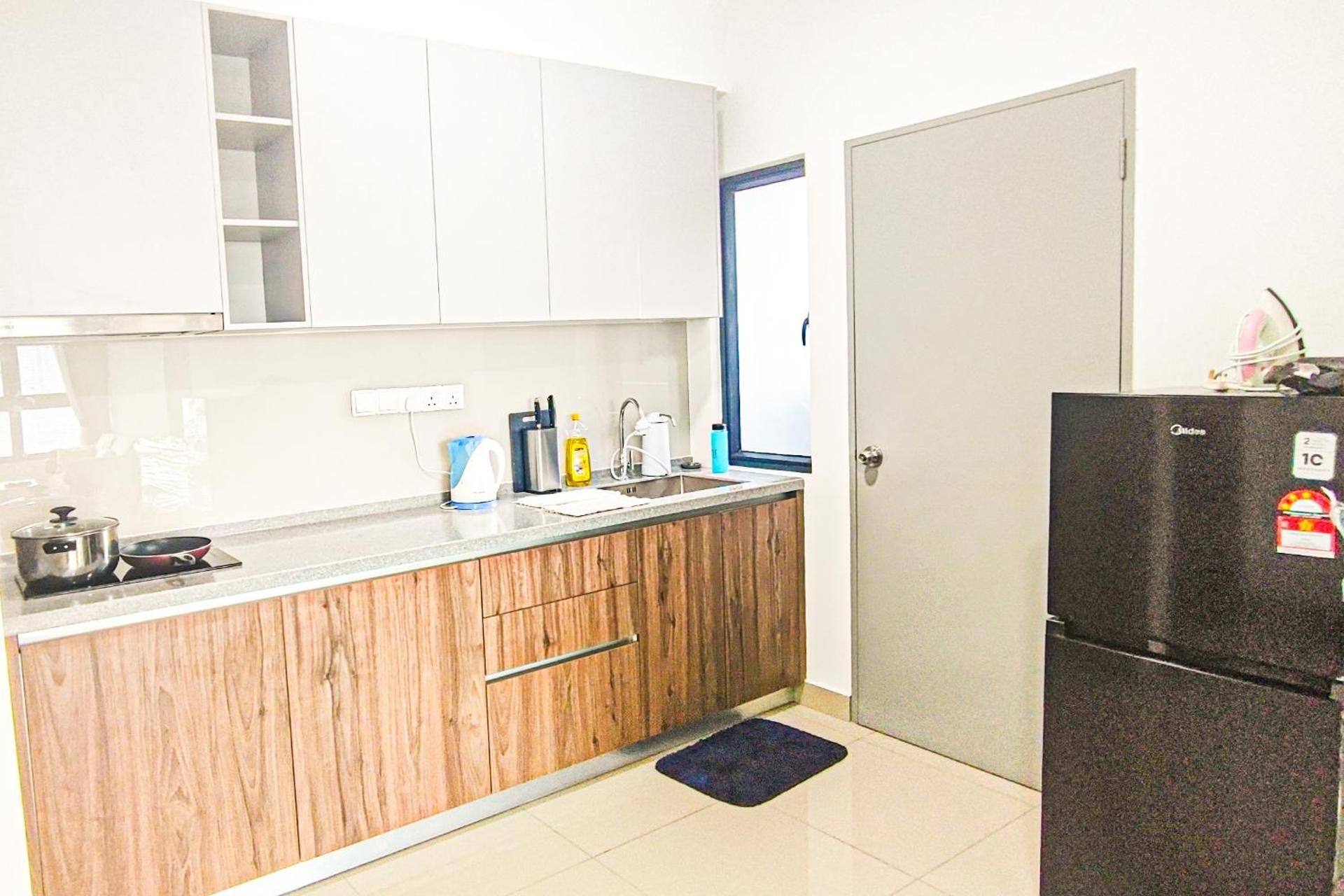 Four-Bedroom Luxury Apartment
