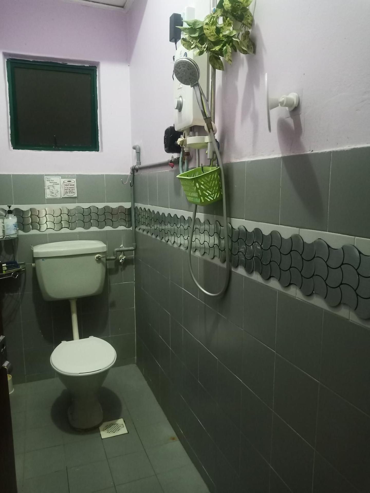Single Room with Shared Bathroom