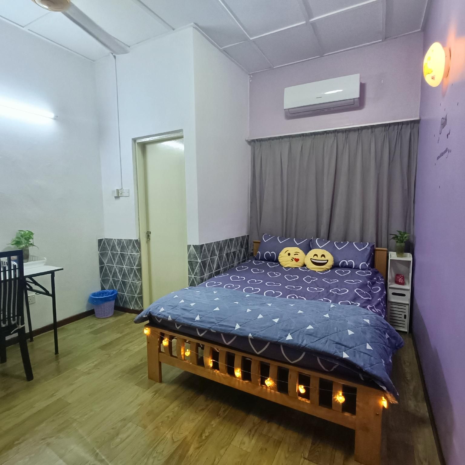 Queen Room