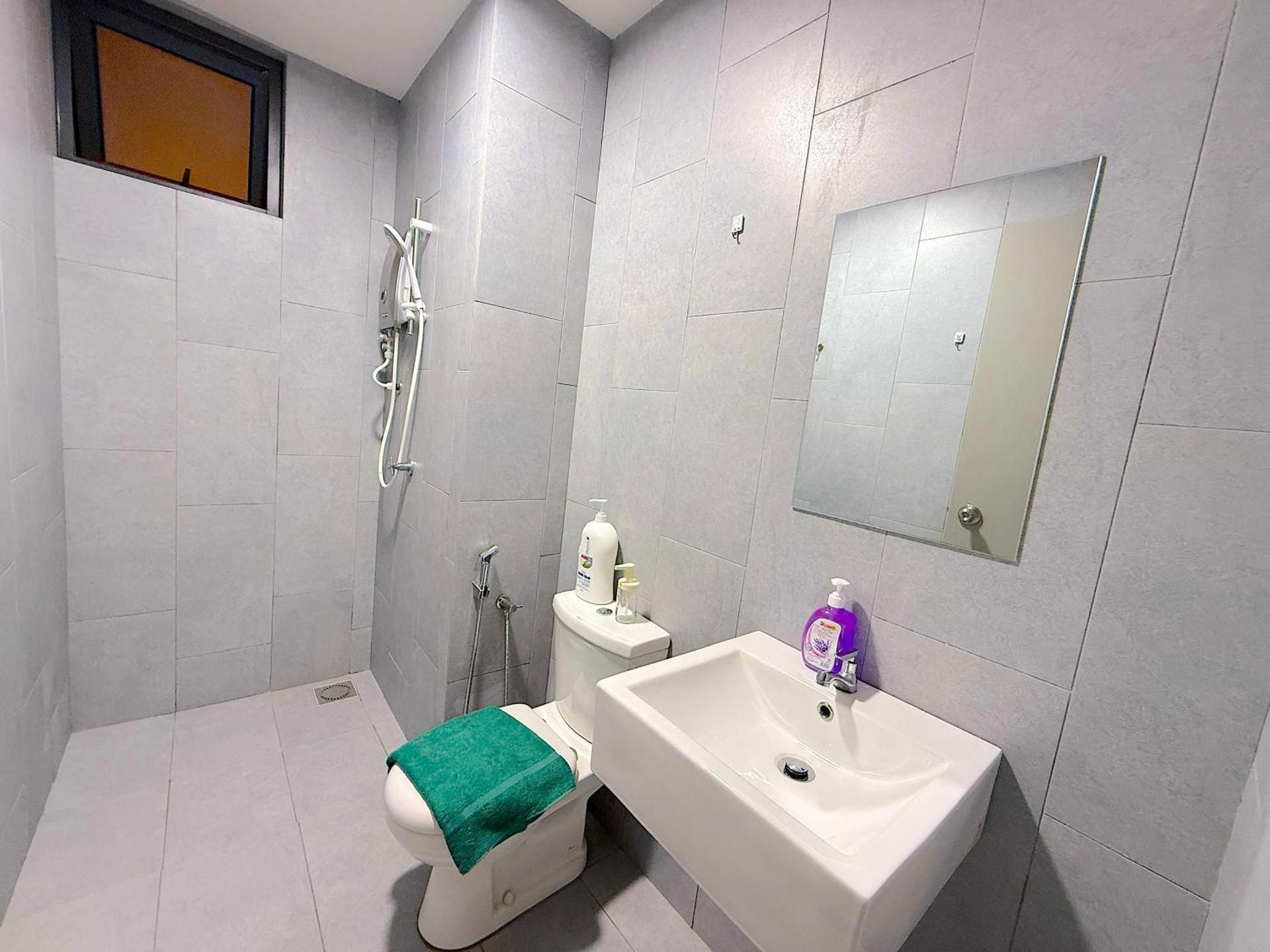 Three-Bedroom Deluxe Apartment