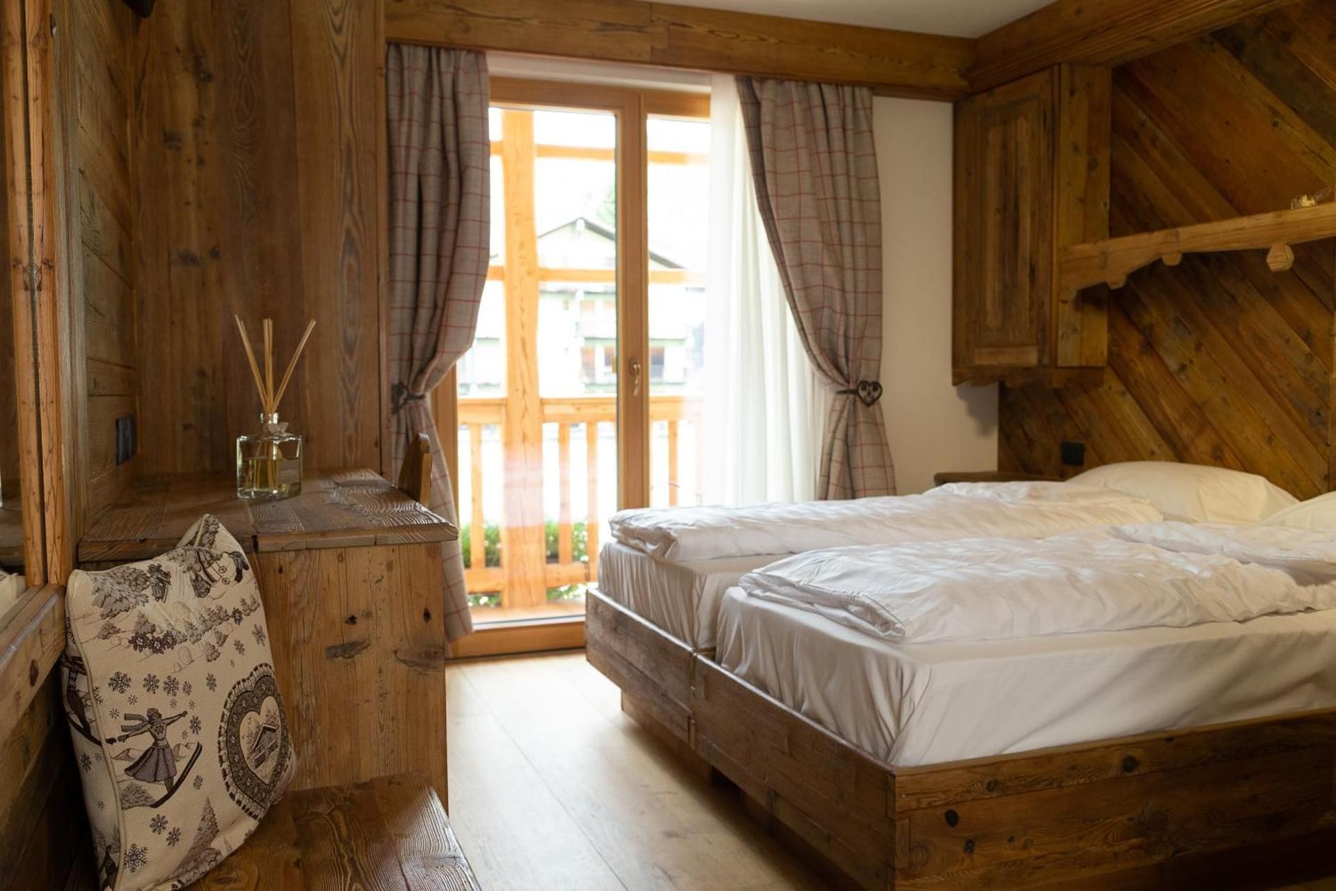 Deluxe Double or Twin Room with Balcony