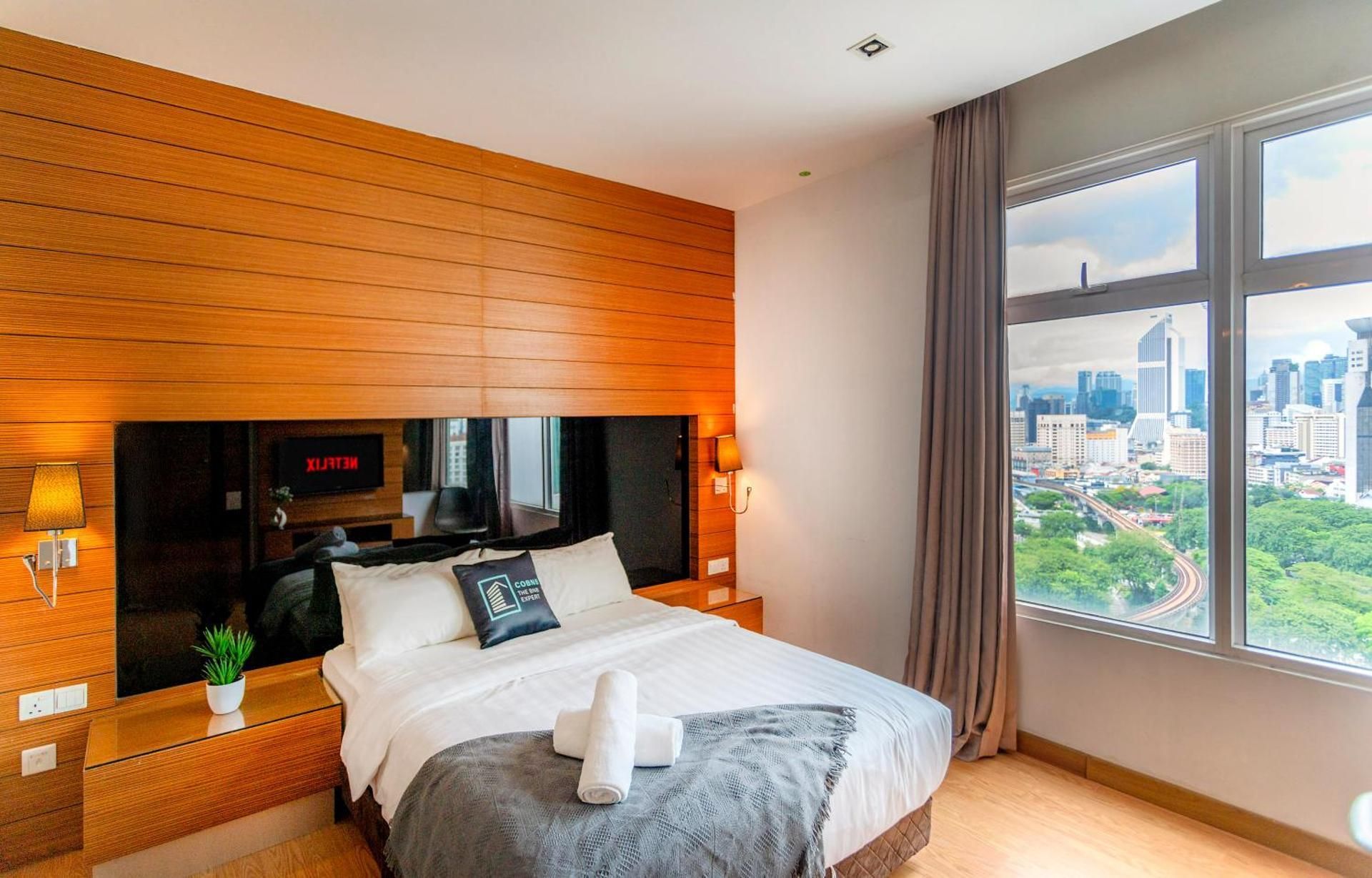 Deluxe One Bedroom Apartment with Bathtub