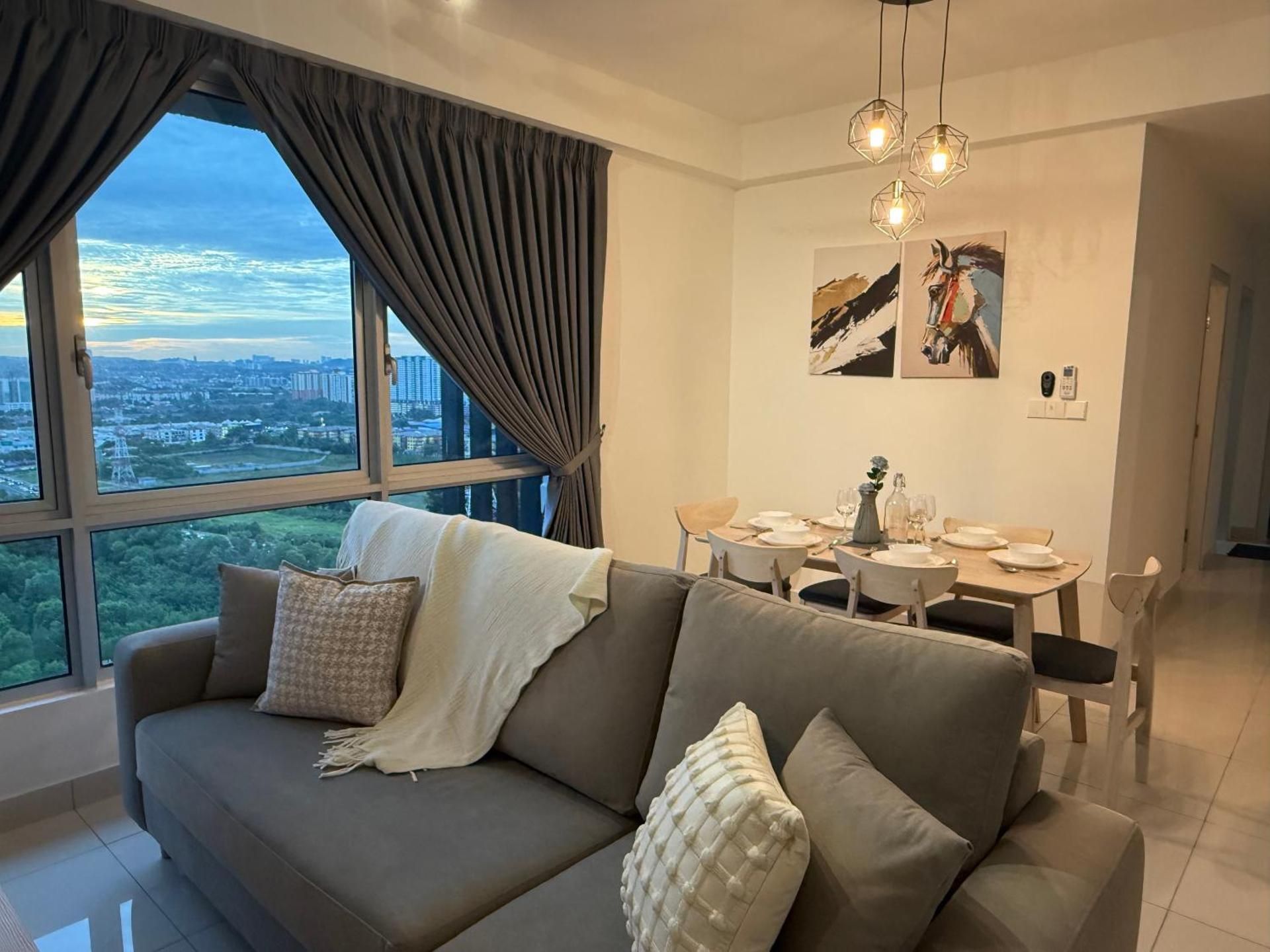 Apartment with City View