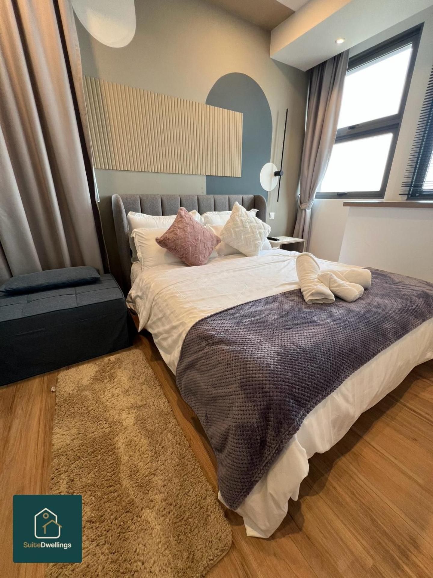 Queen Suite