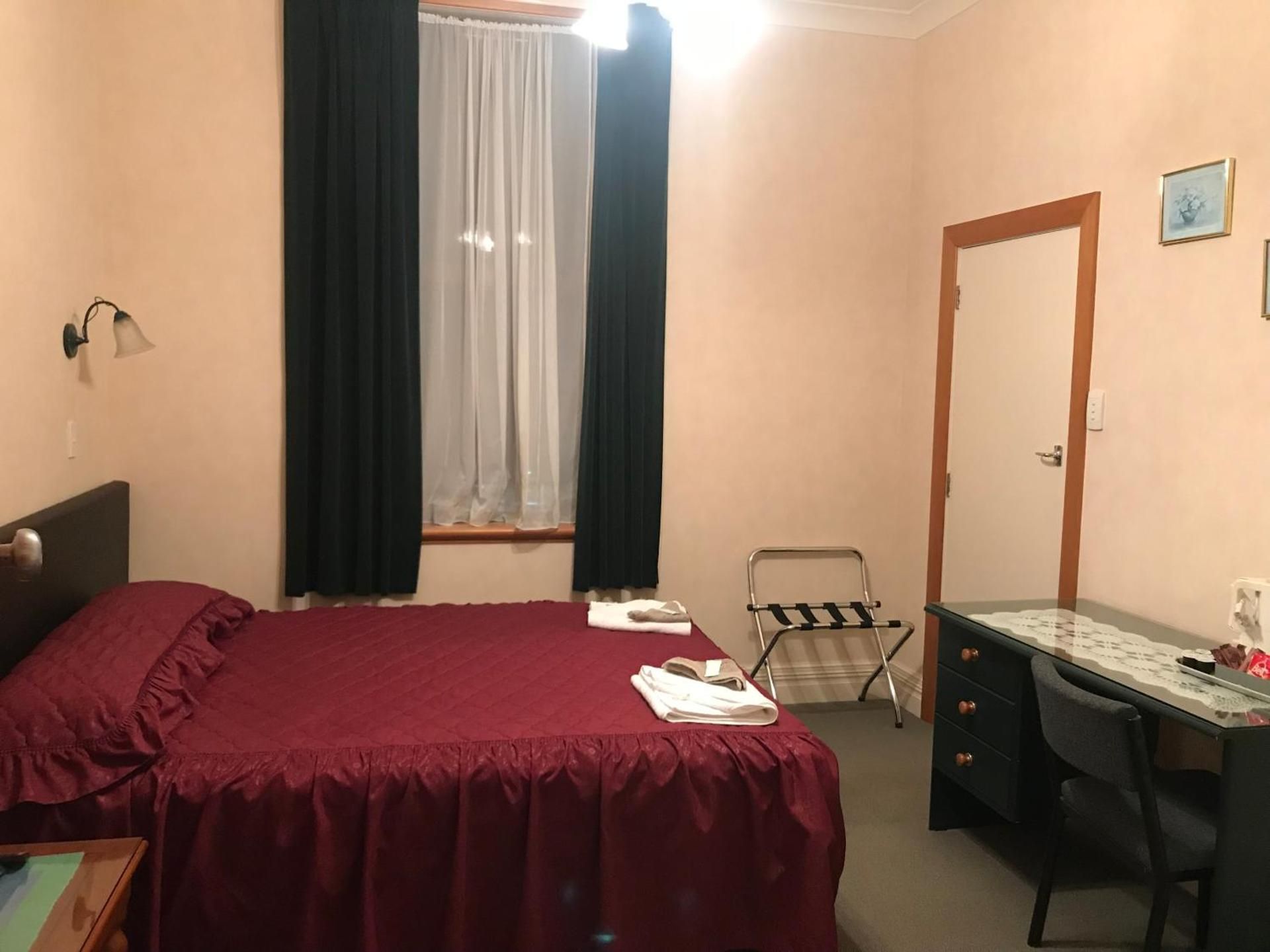 Feilding Hotel