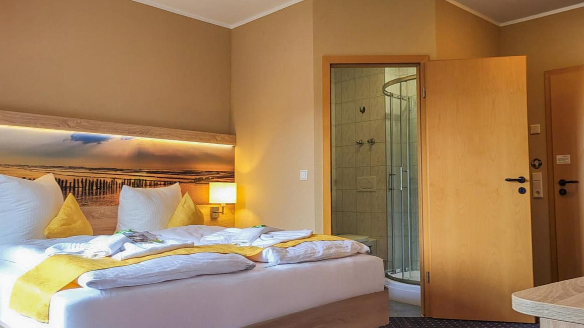 Double Room with Lake View