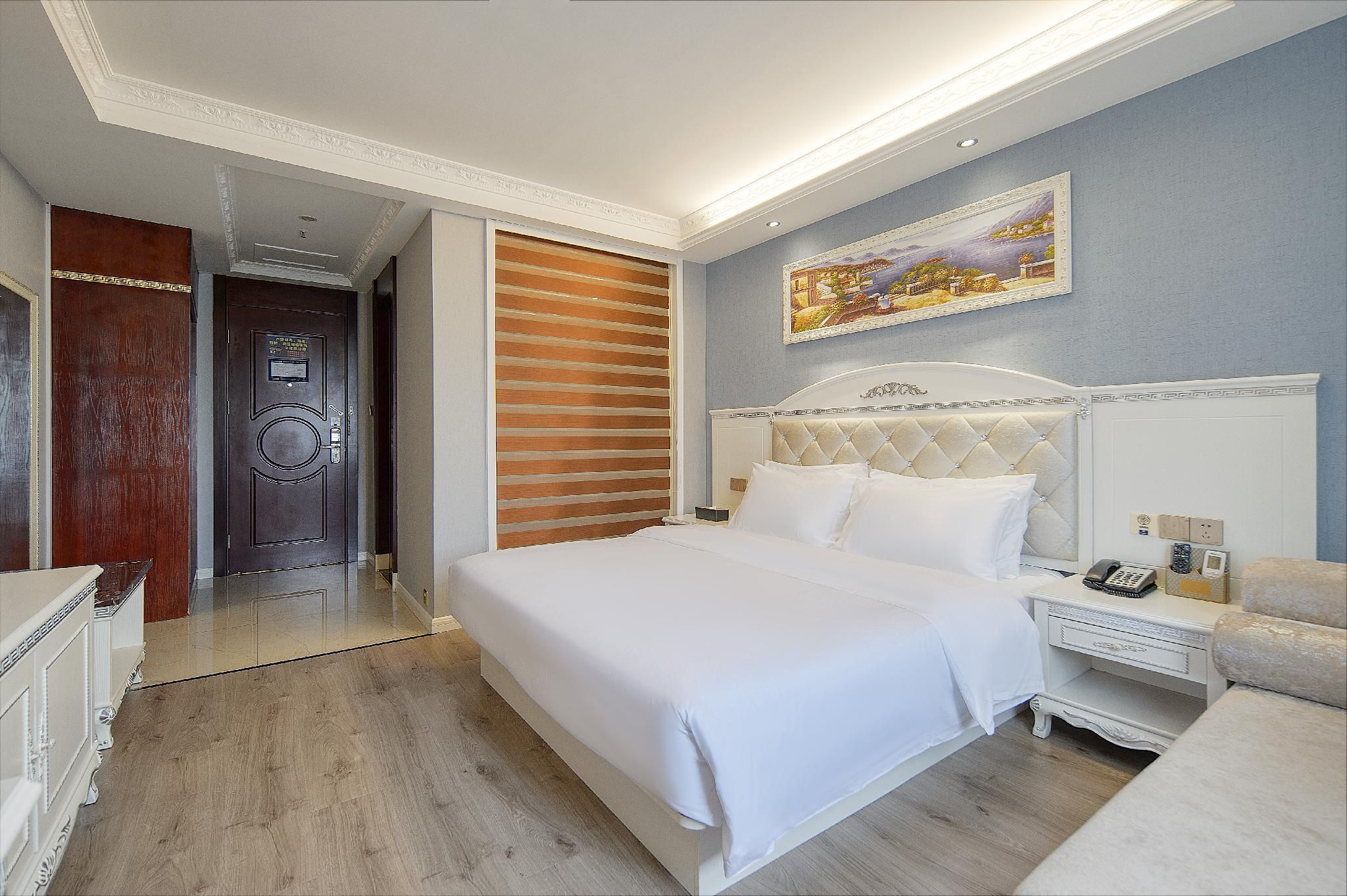 Huazhu - Superior BedRoom
