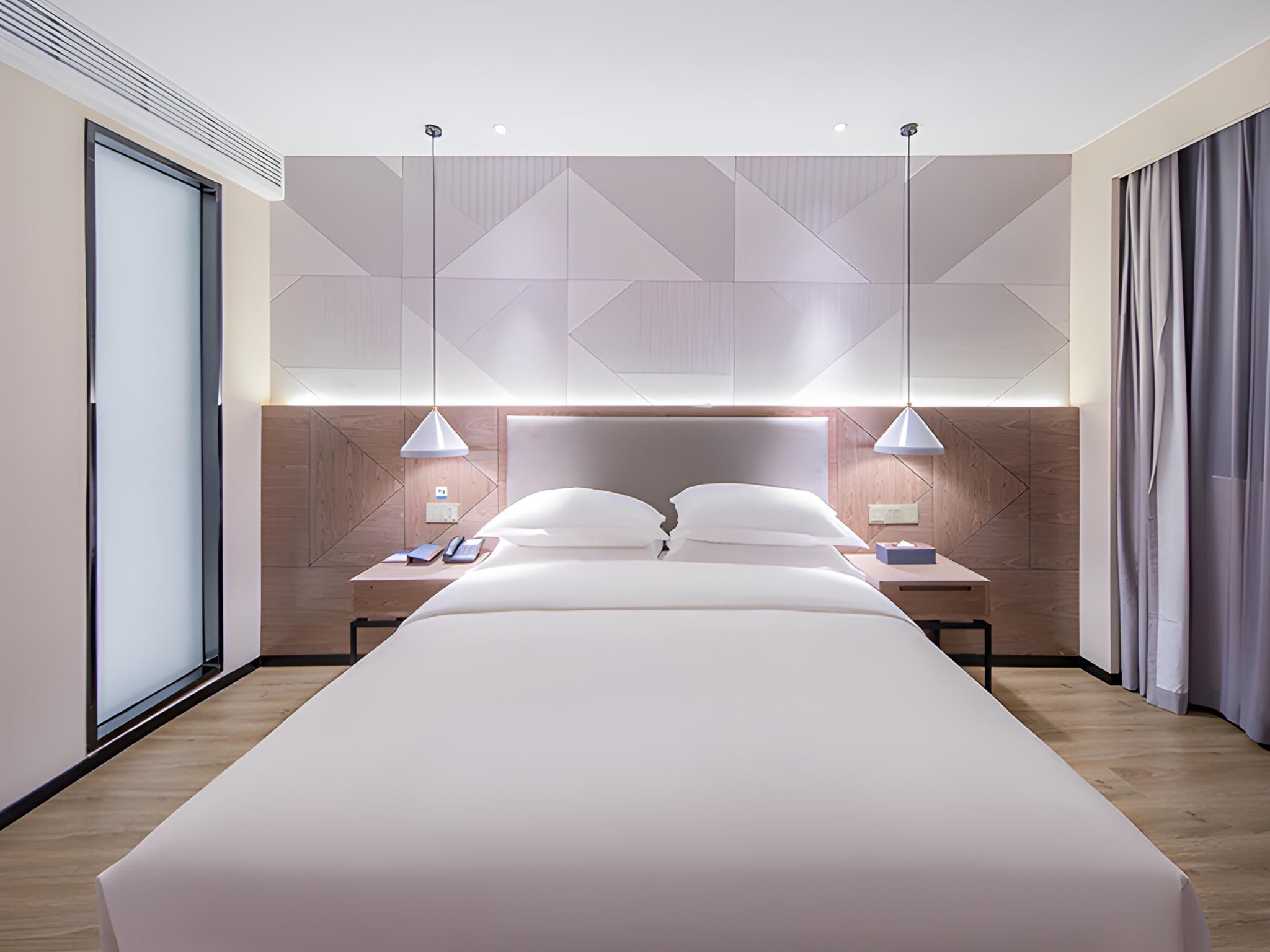 Dossen - Executive Suite