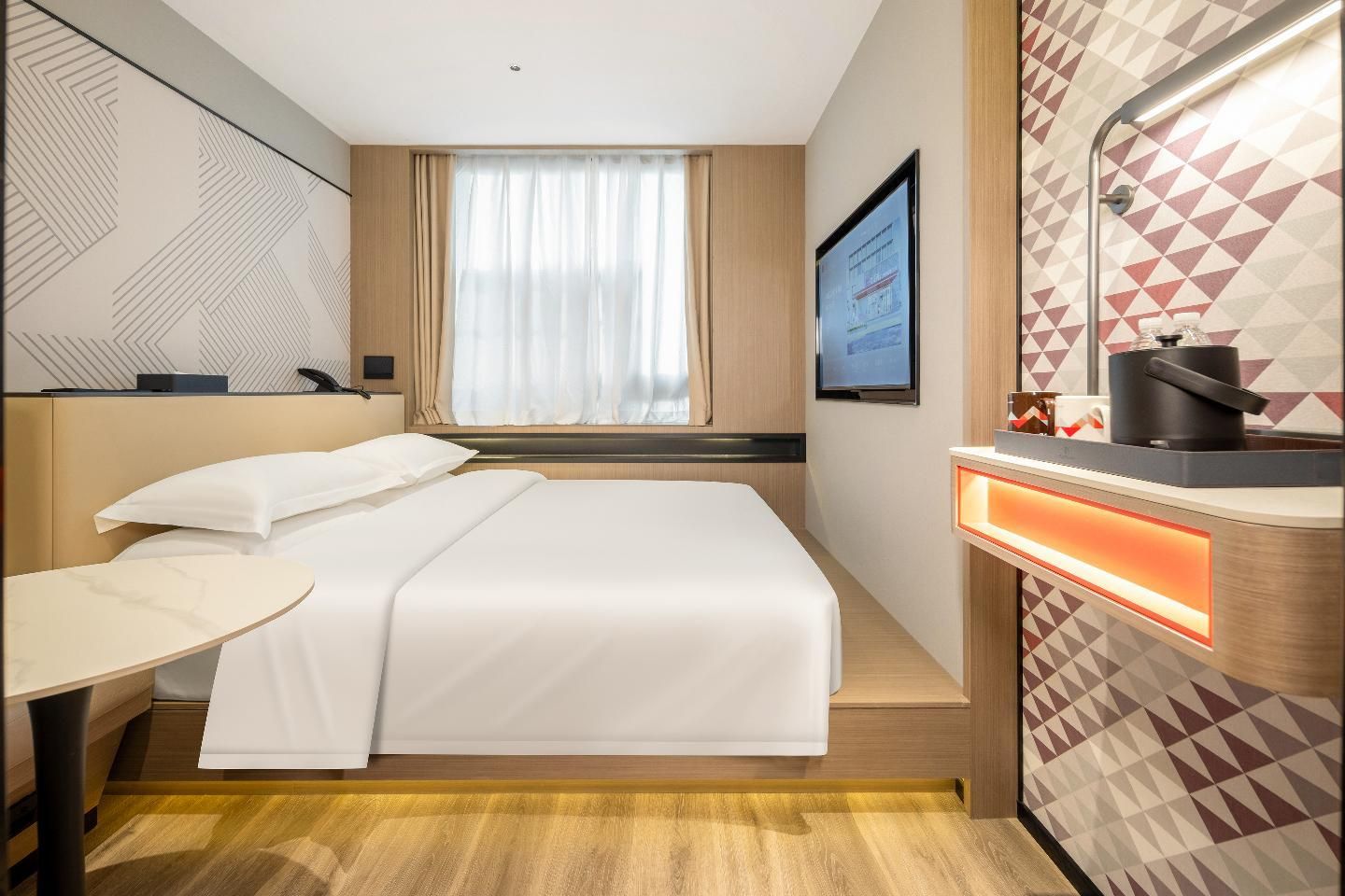Intelligent Standard Queen Room