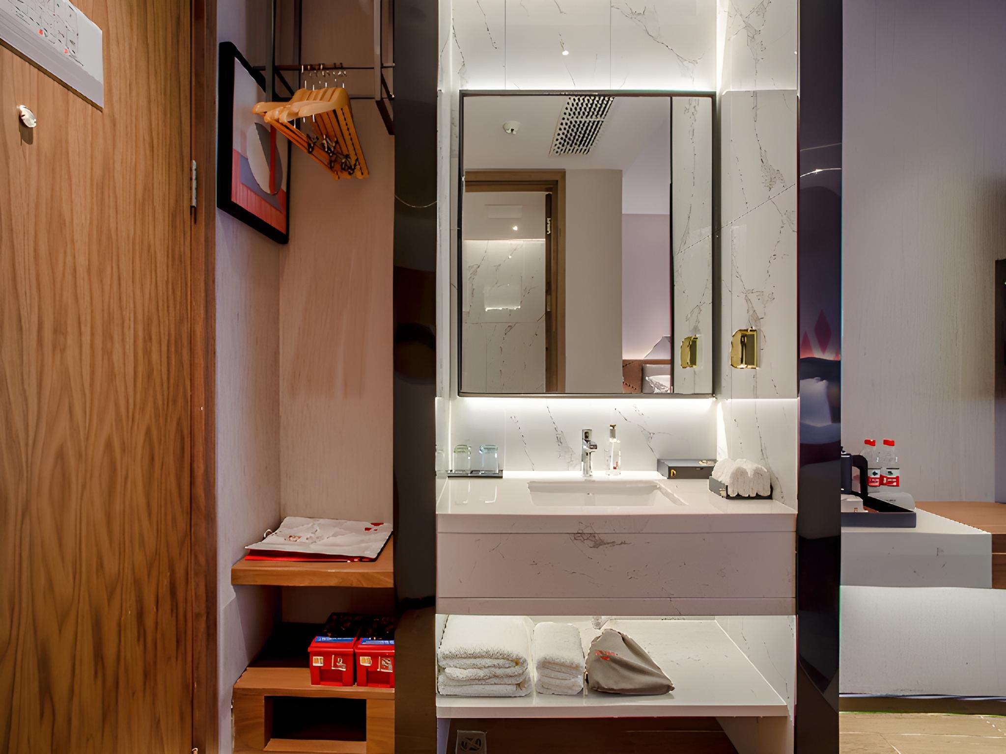 Borrman Hotel Nanning Mashan Dossen - Superior Twin Room 2