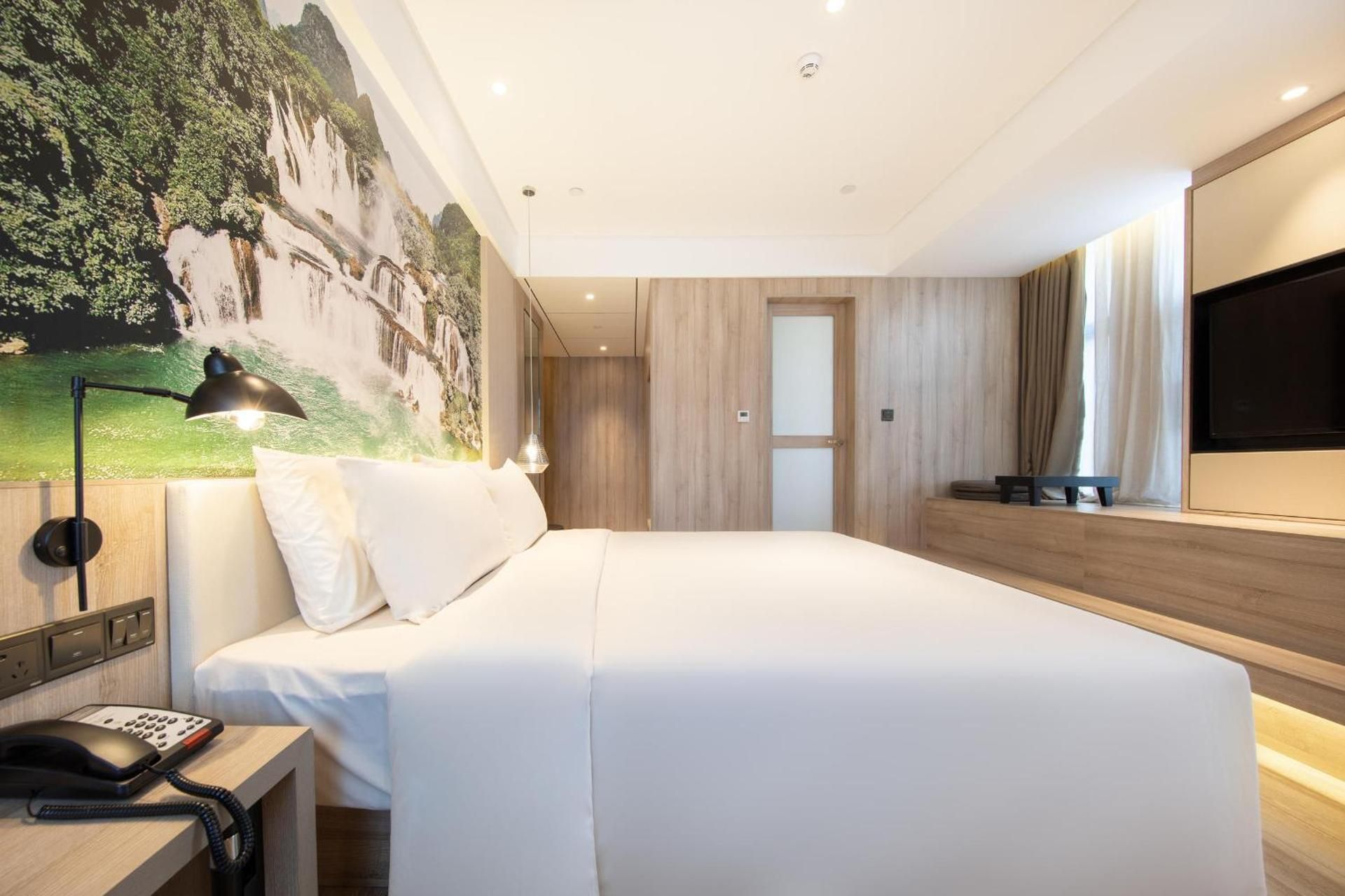 Atour Hotel Nanning Railway Station North Lake Elegant Double Room 2