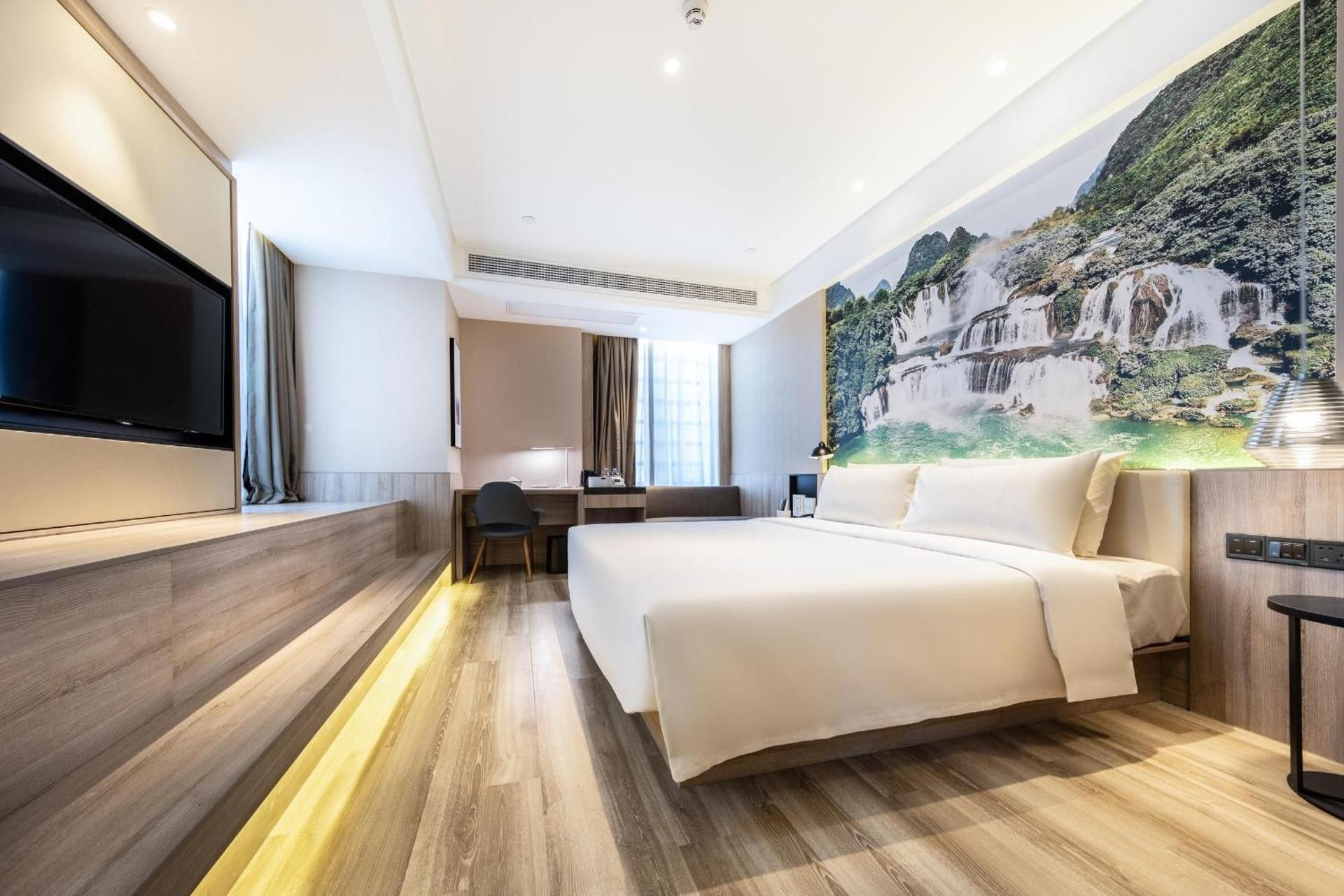 Atour Hotel Nanning Railway Station North Lake Elegant Double Room