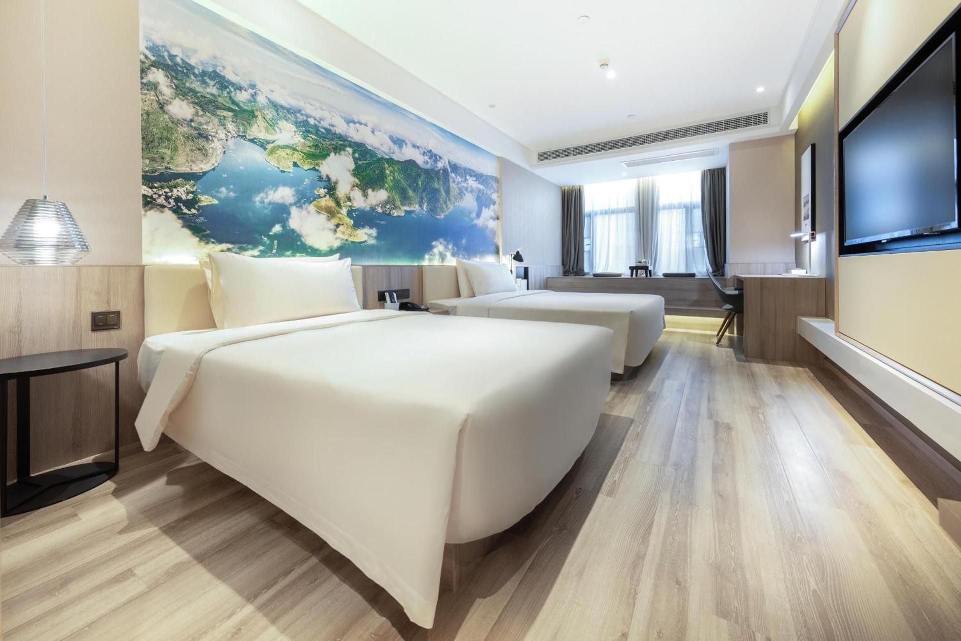 Deluxe Family Room