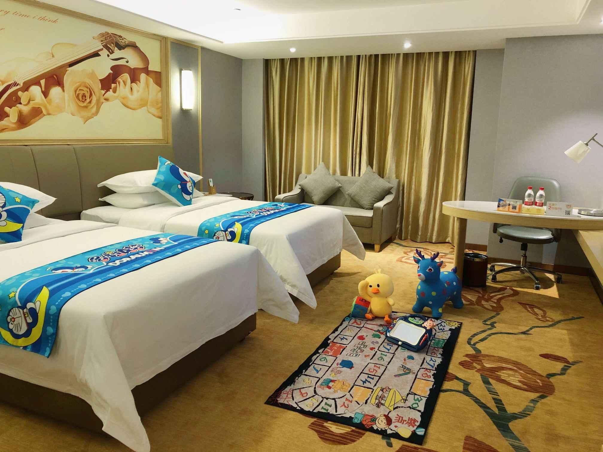 Vienna - Bonding Room With Twin Bed