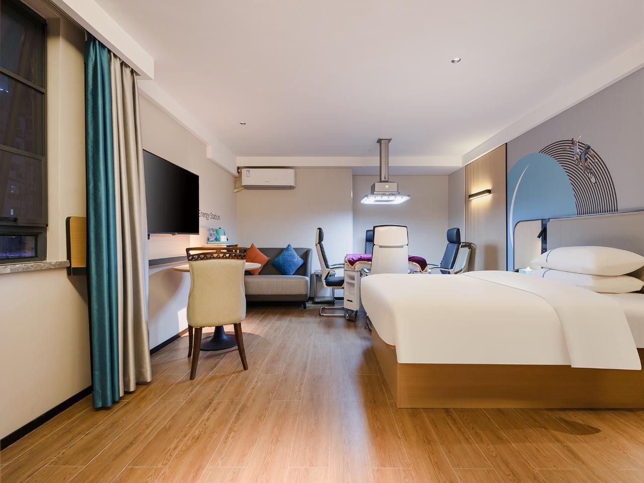 Dossen - Bed Room With City View