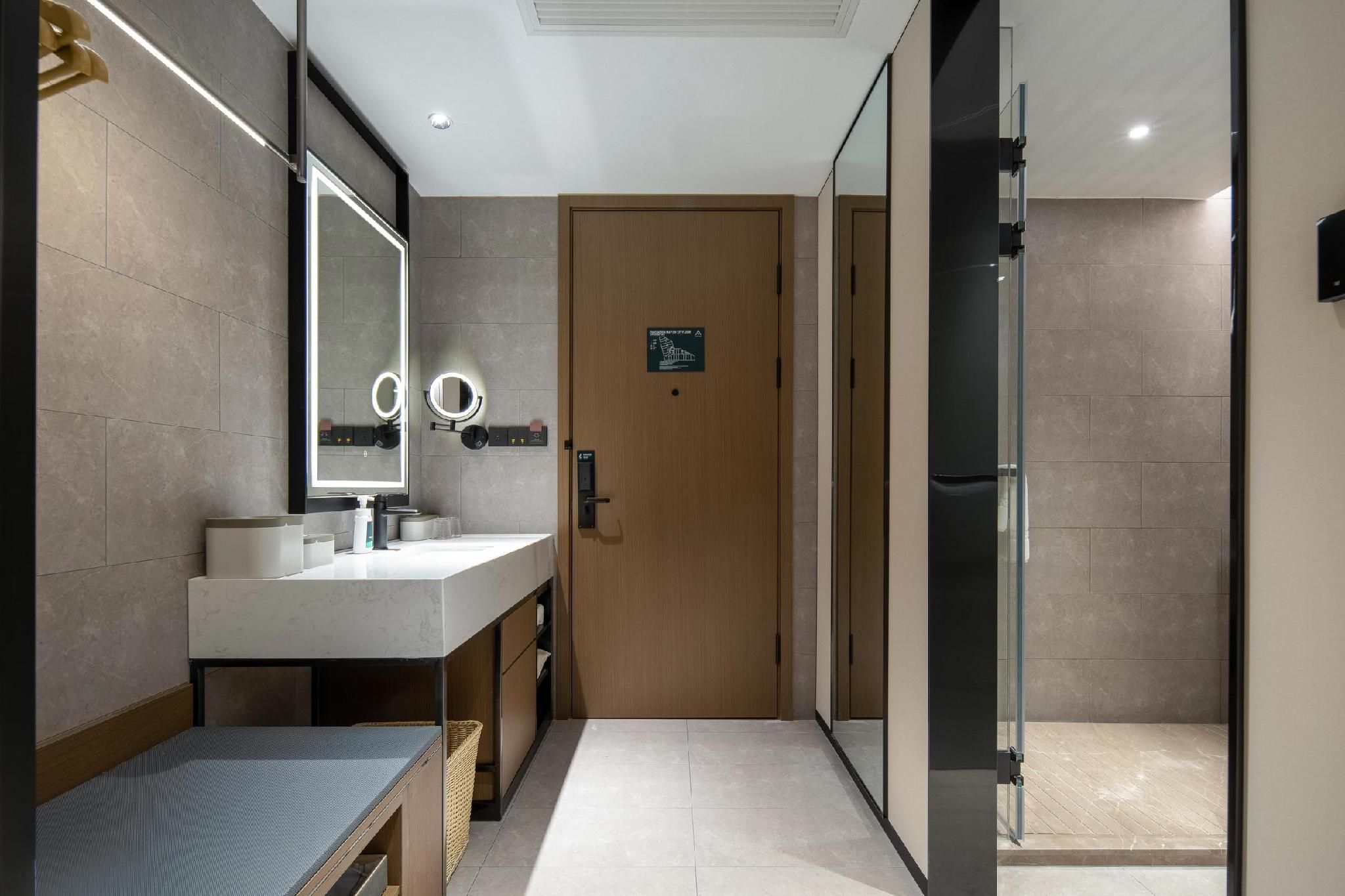Executive room, Guest room, 1 Queen