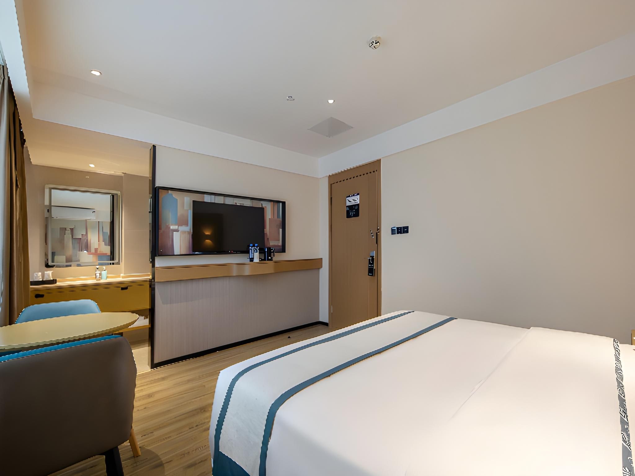 Dossen - Room With River View