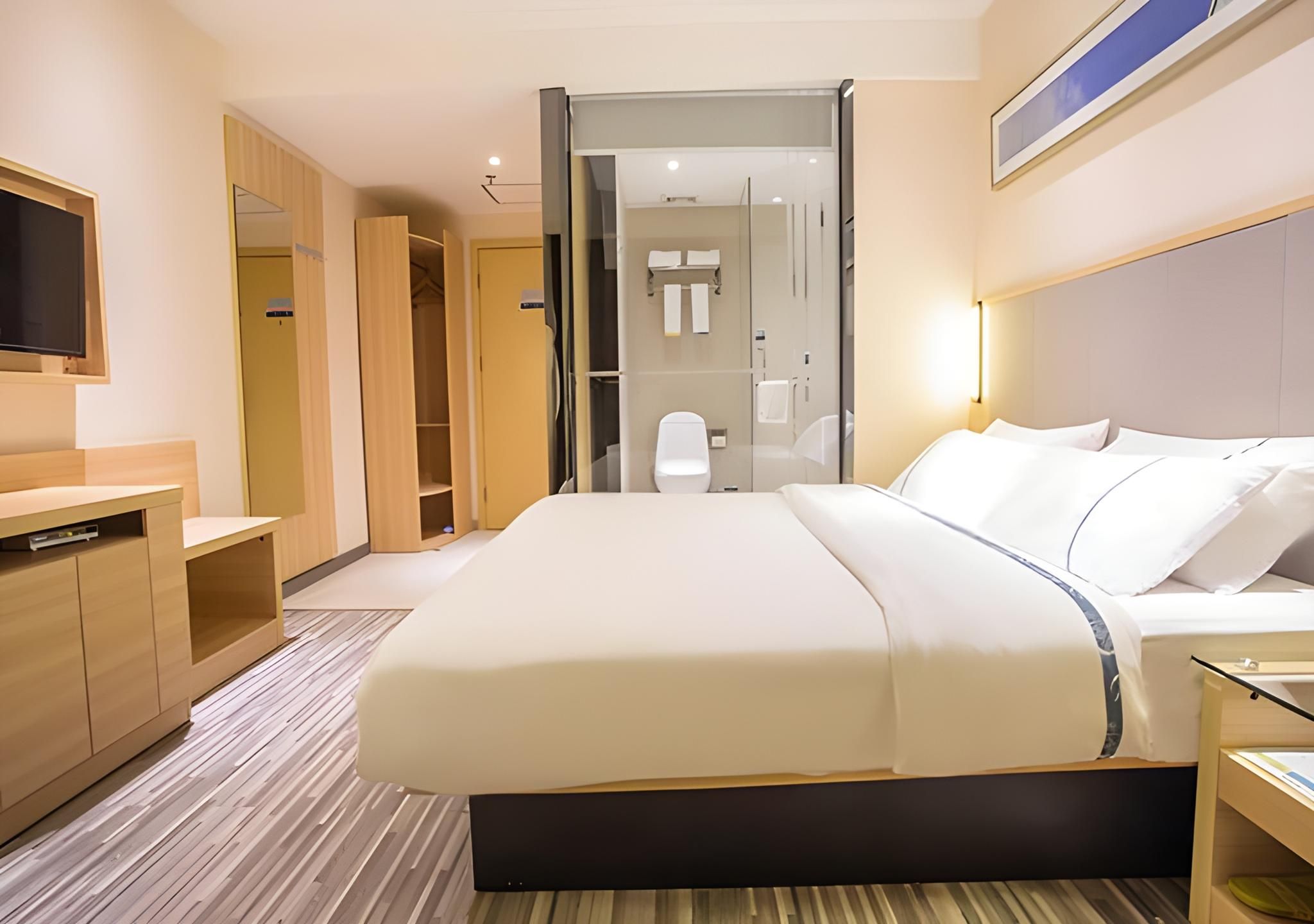 Business Queen Room