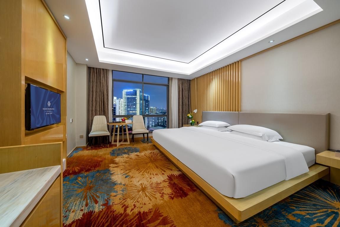 Boutique Queen Room