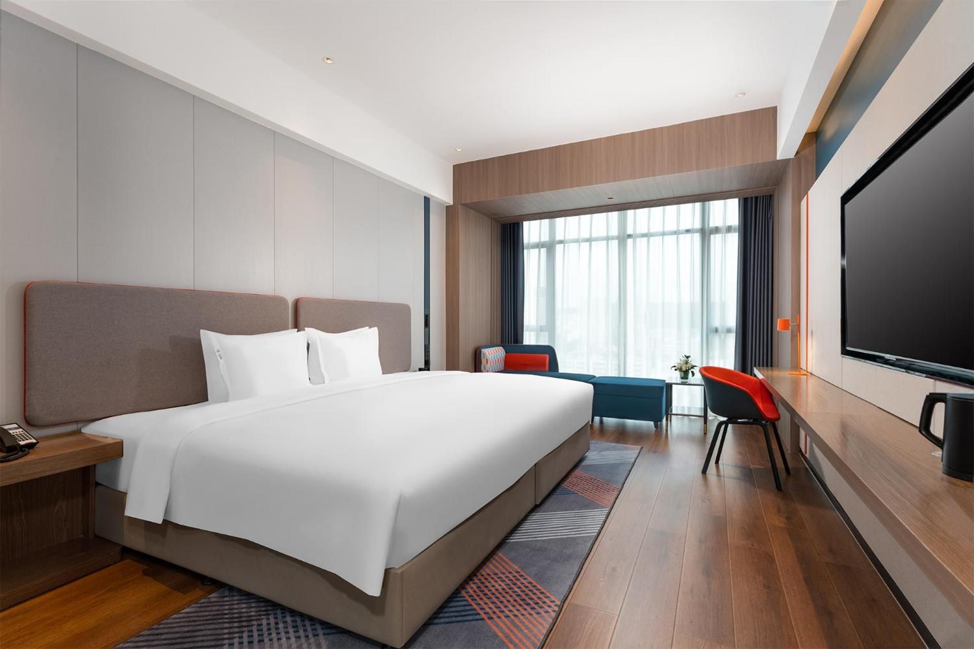 Large Standard King Room - High Floor