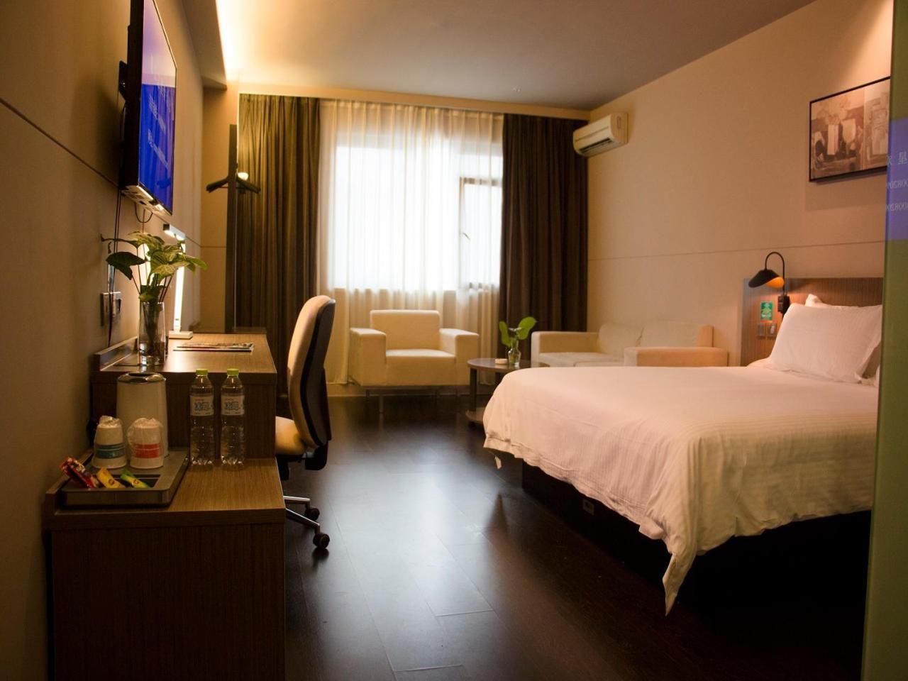Superior Double Room with Theme