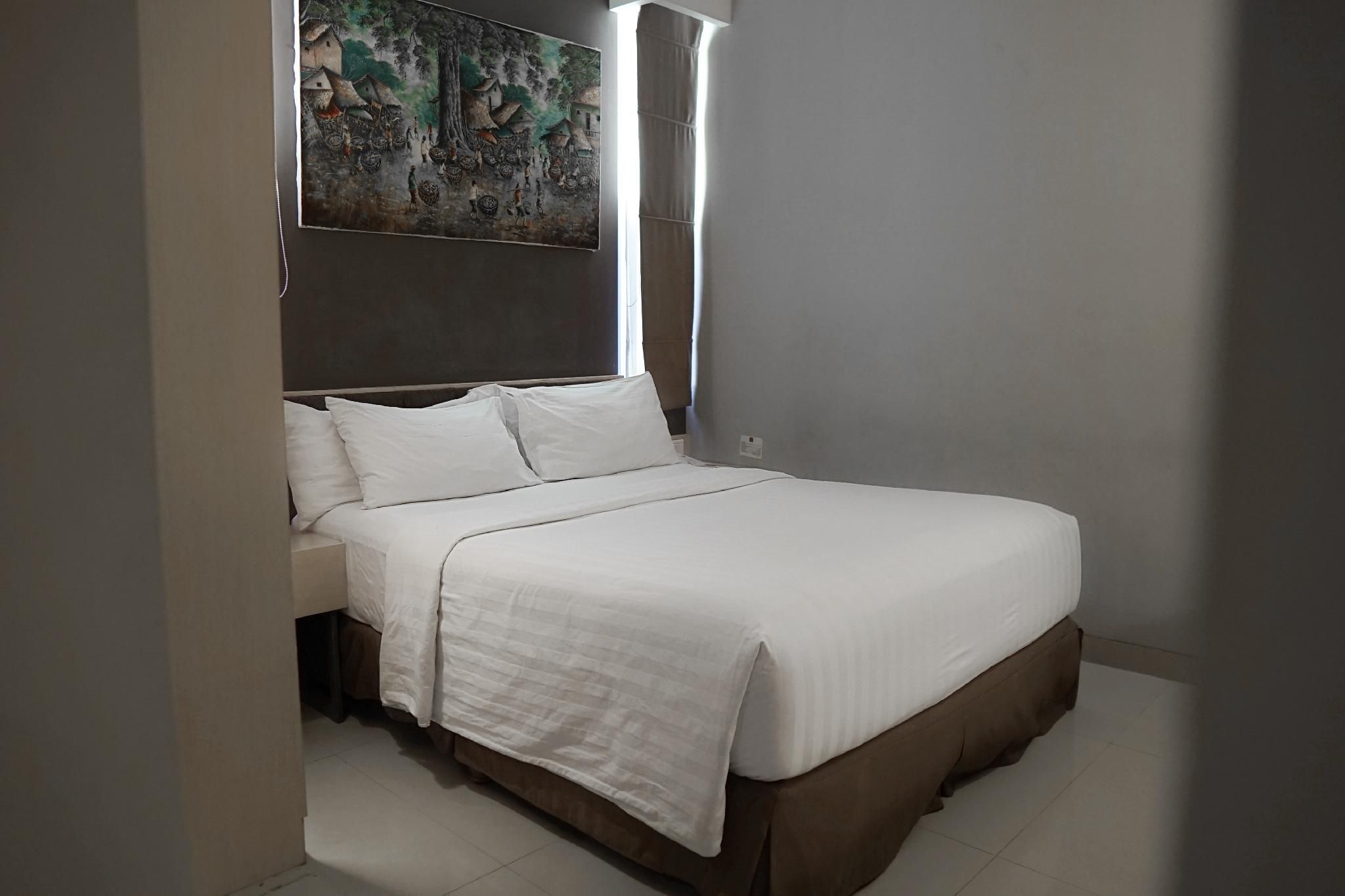 Maestro Hotel Pontianak Superior Room Breakfast - Smoking