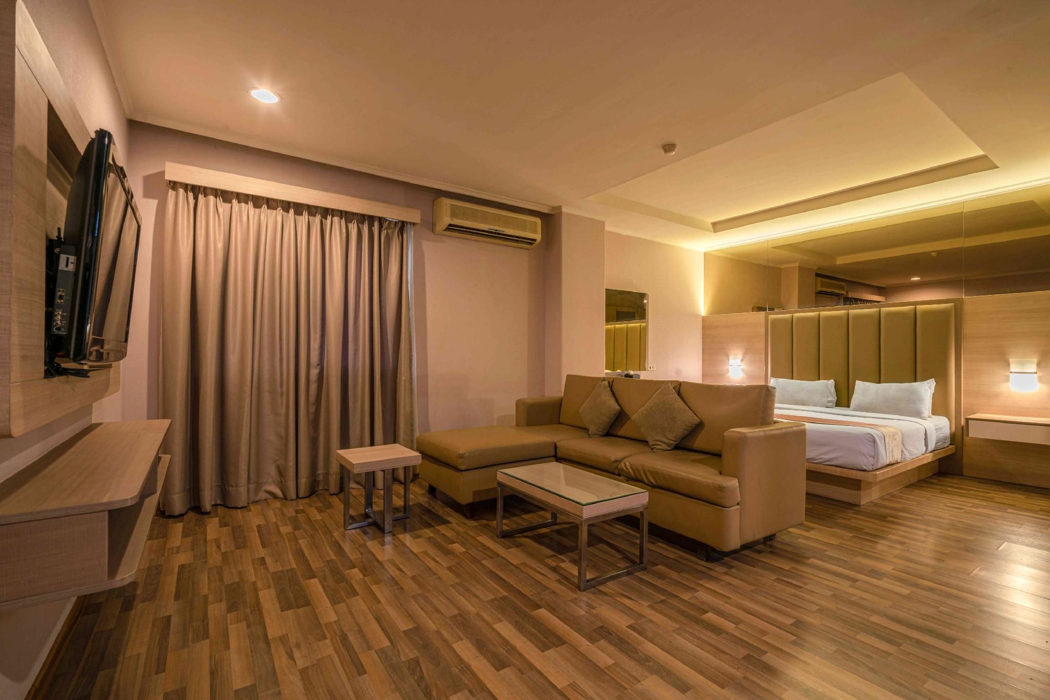 Premier With Breakfast