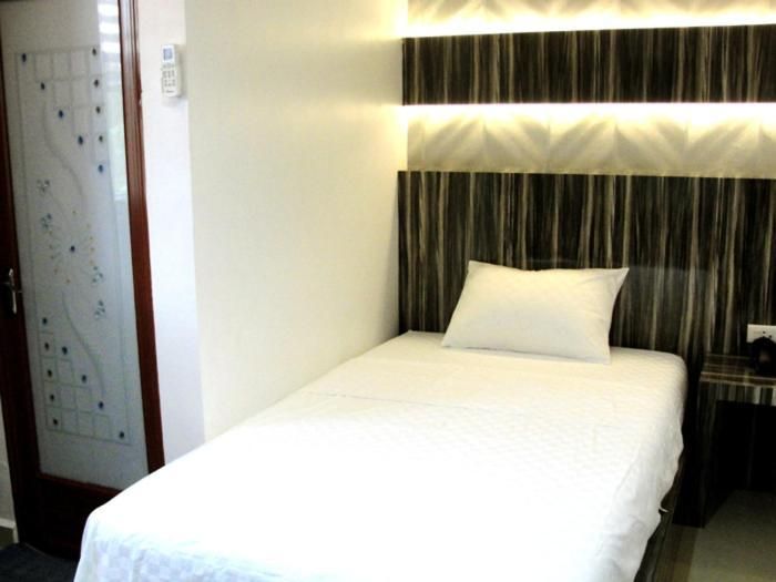 Richard's Home Single Room