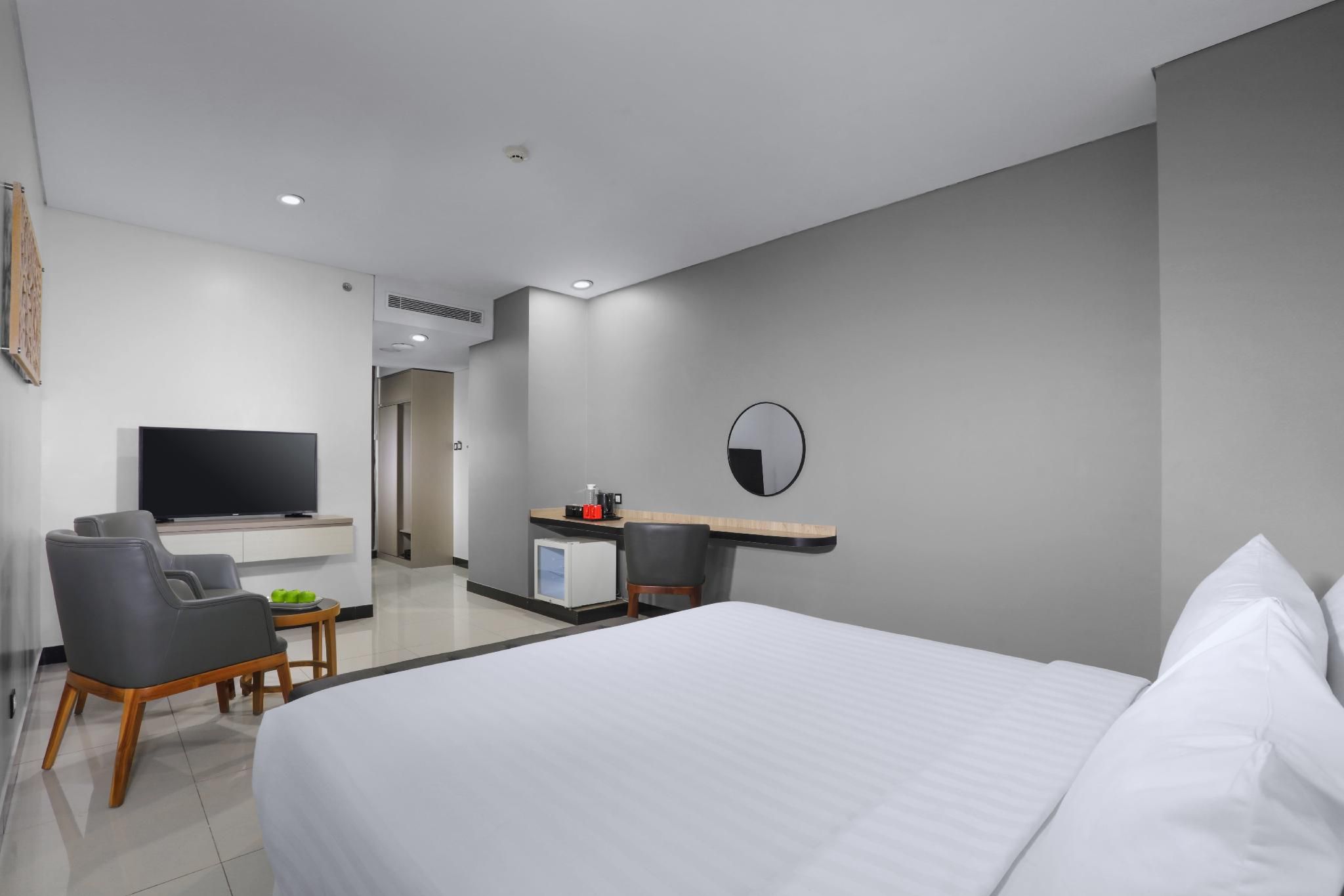 Hotel Neo Gajah Mada Pontianak by ASTON Deluxe Premier 2