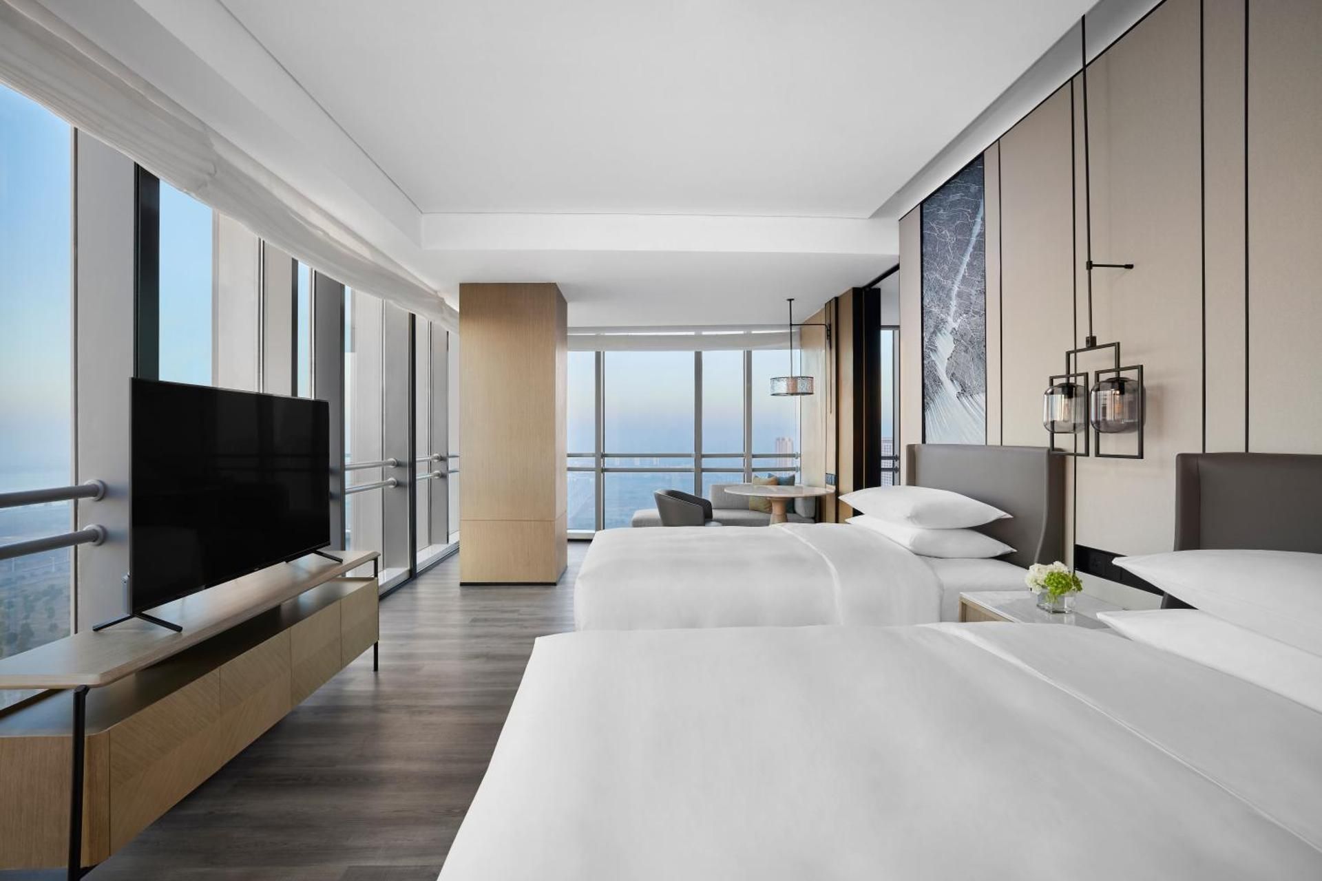 Executive Corner Double Room with Two Double Beds - Club Level