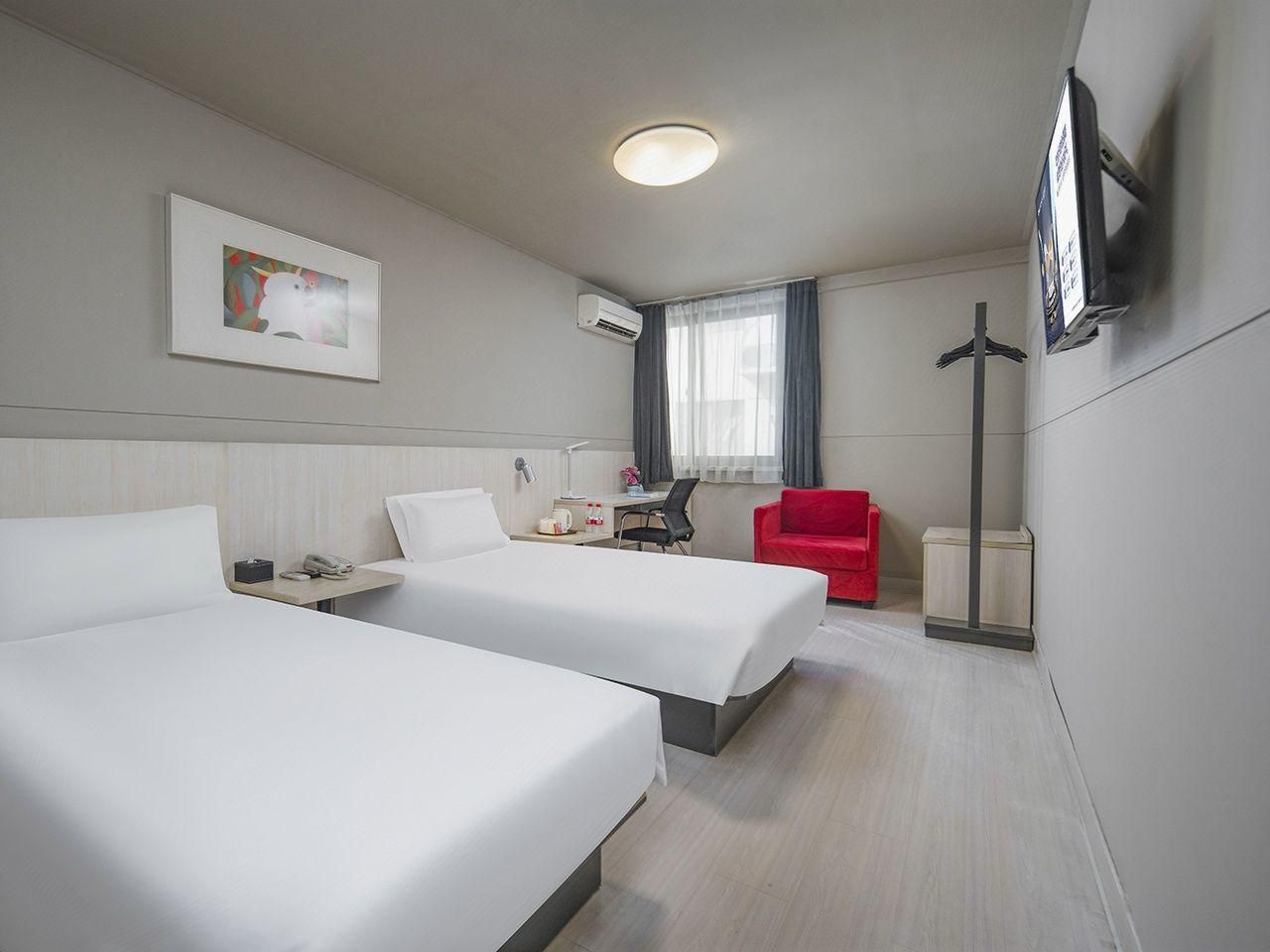 WH - Standard Daxiao Twin Room