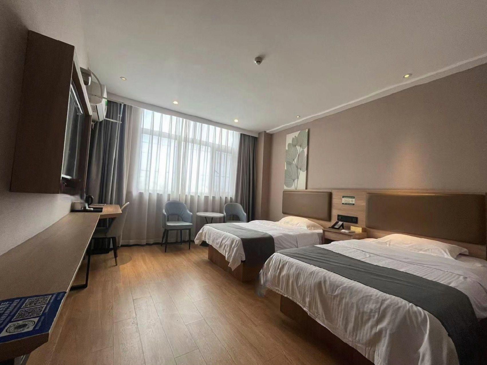2 Bed Twin Superior Room