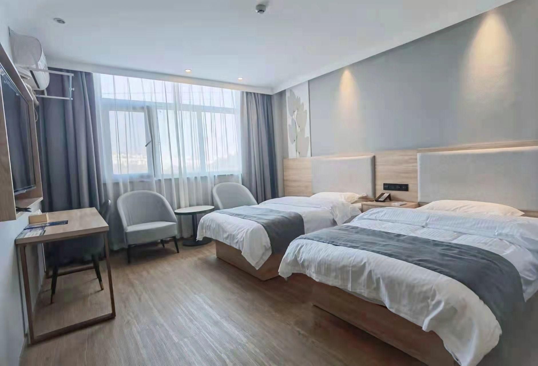 2 Bed Twin Superior Room