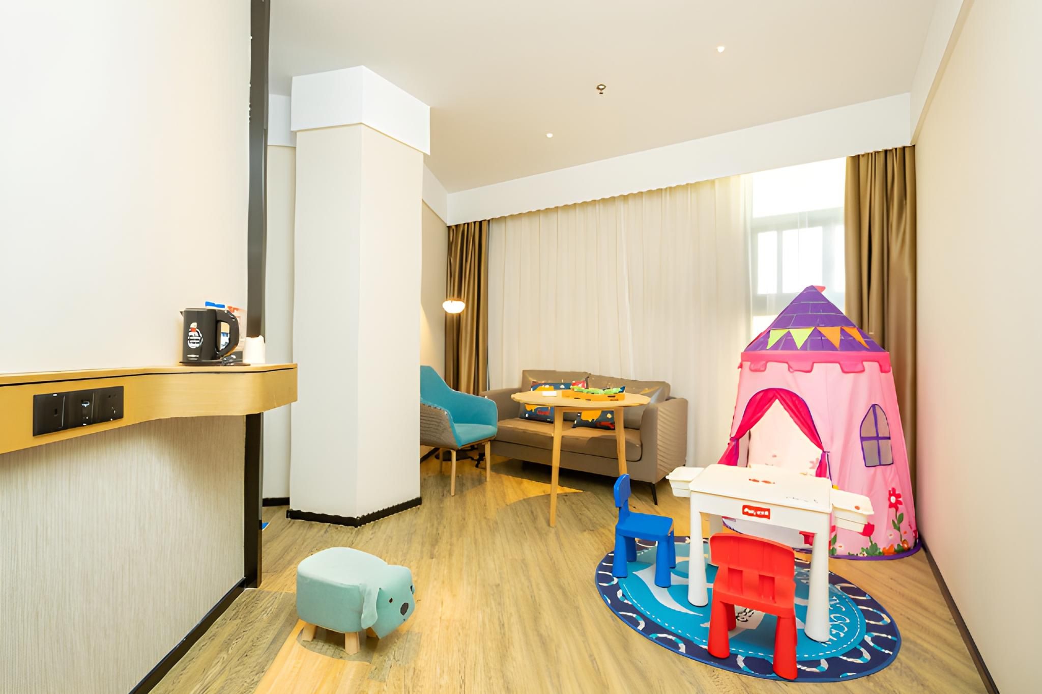 Dossen - Deluxe Bed Room