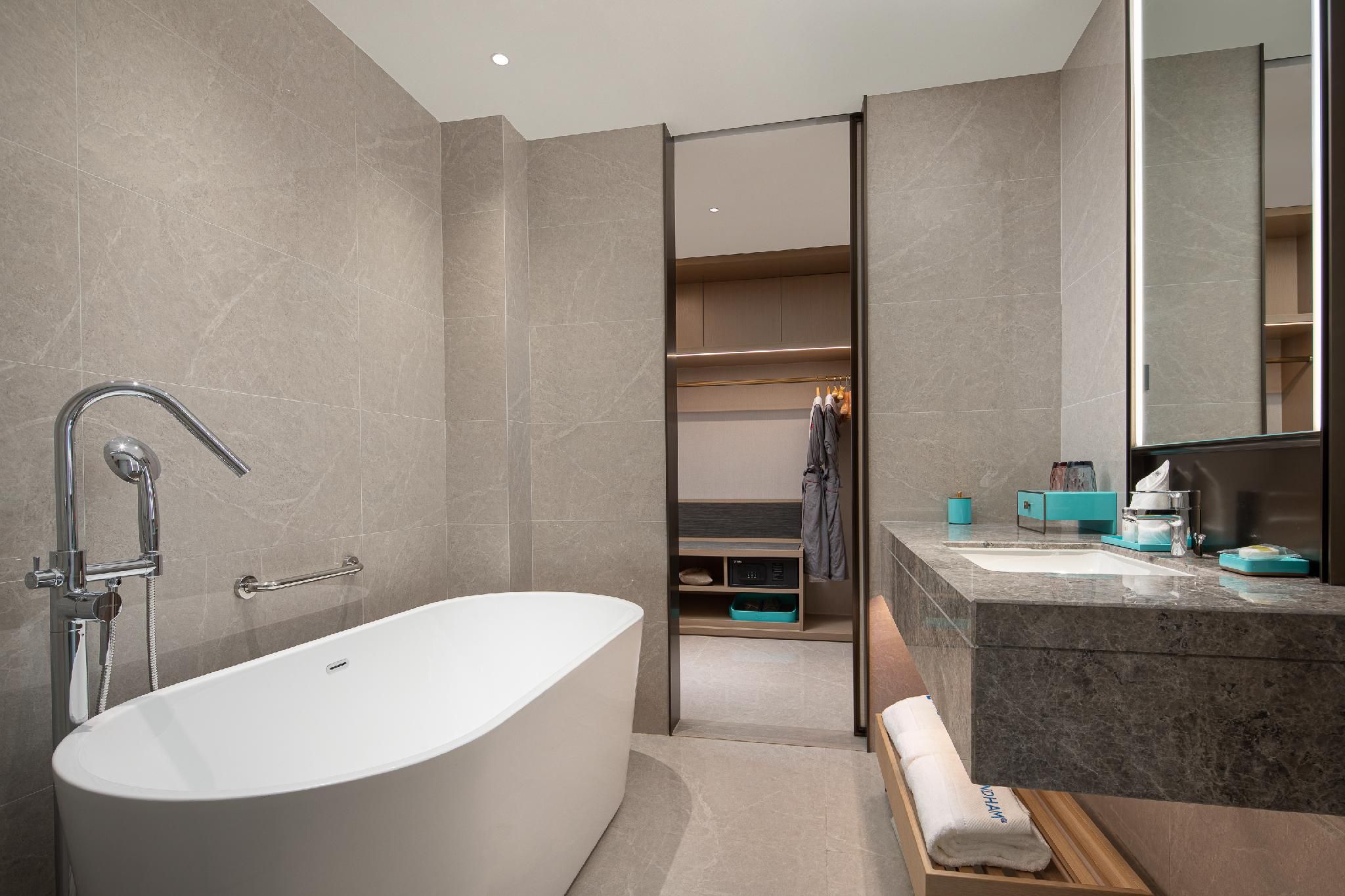 1 King Bed, Executive Room, Non-Smoking