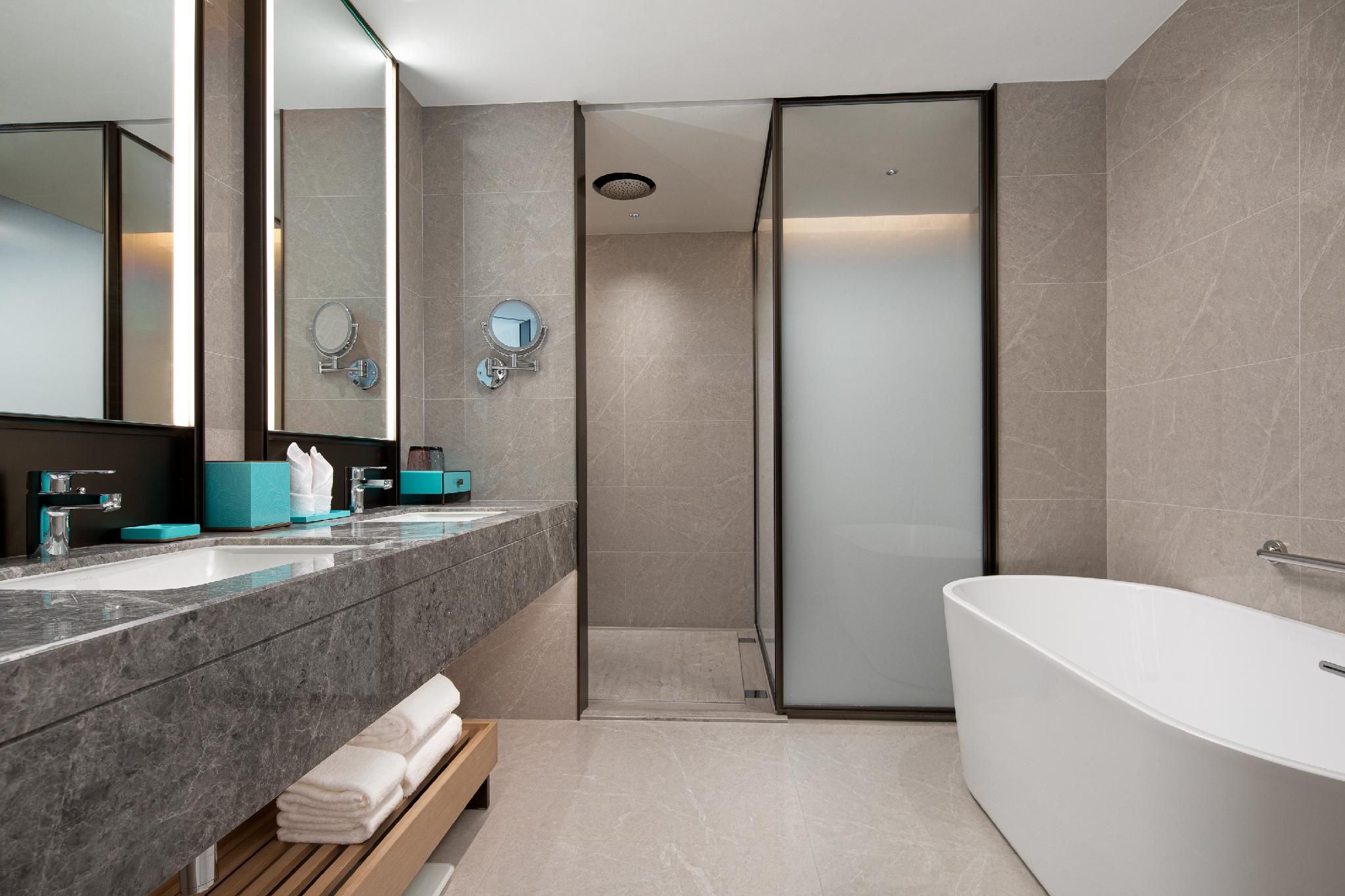 Wyndham Changzhou Xinbei 1 King Bed, Executive Suite, Non-Smoking 2