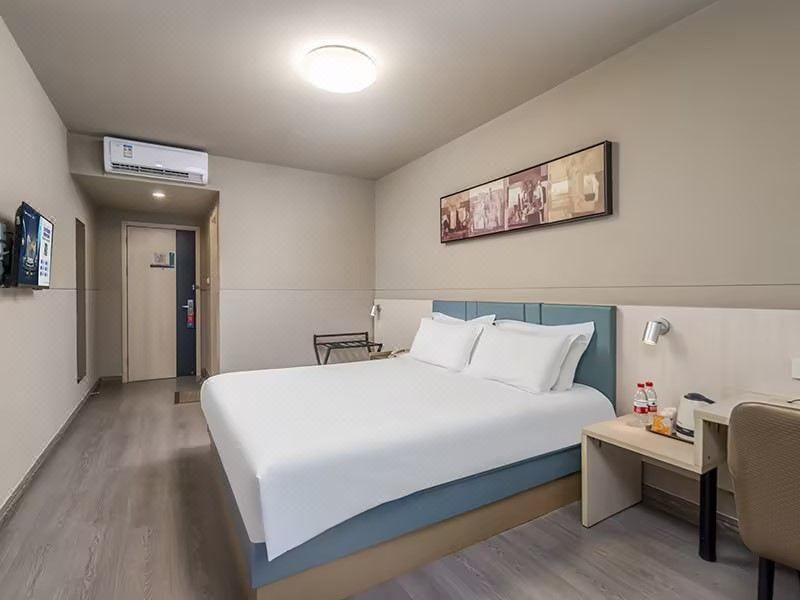 WH - Deluxe Bed Room