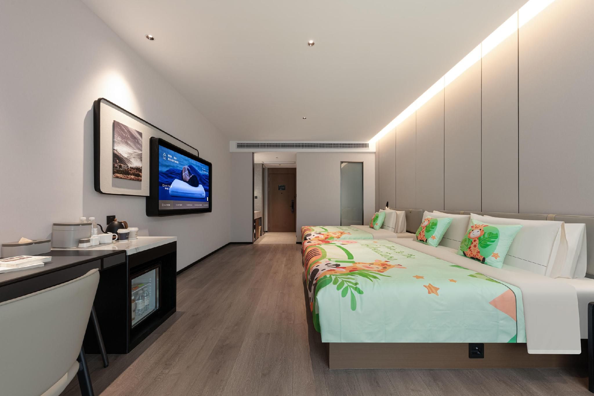 Atour - Premier Parent Kid Room
