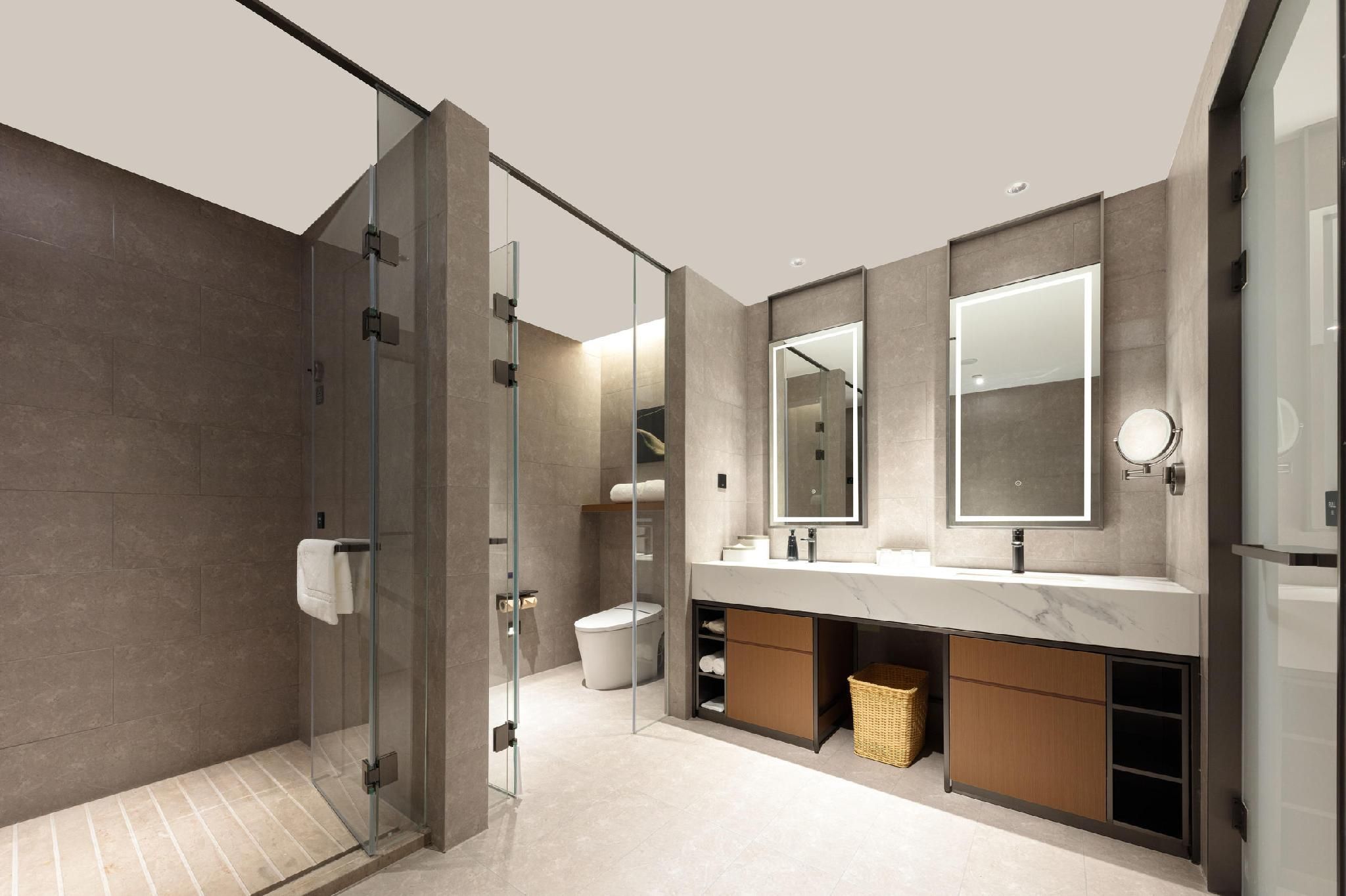 Atour - Premium Suite with City View