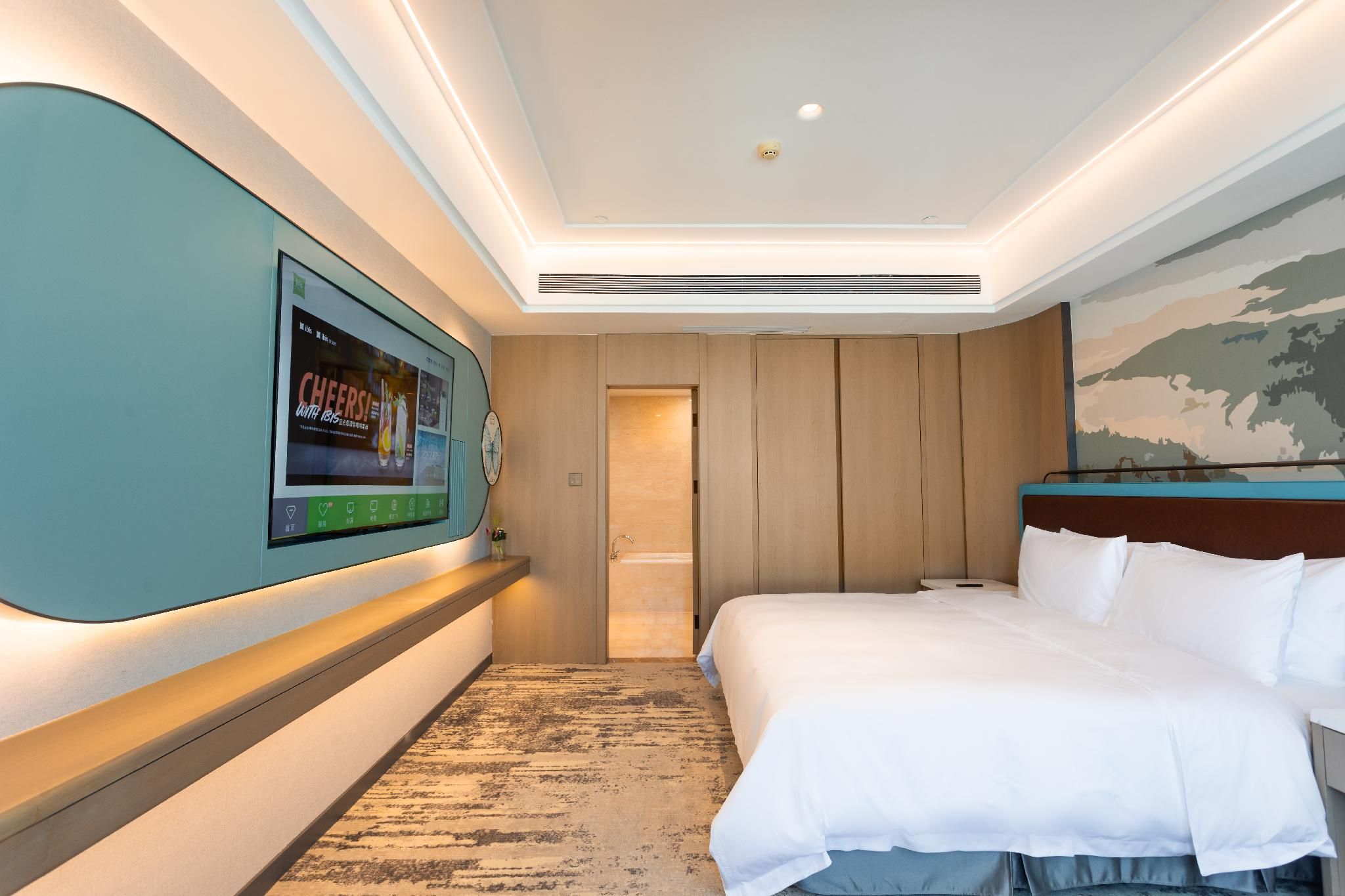 Huazhu - Deluxe Suite