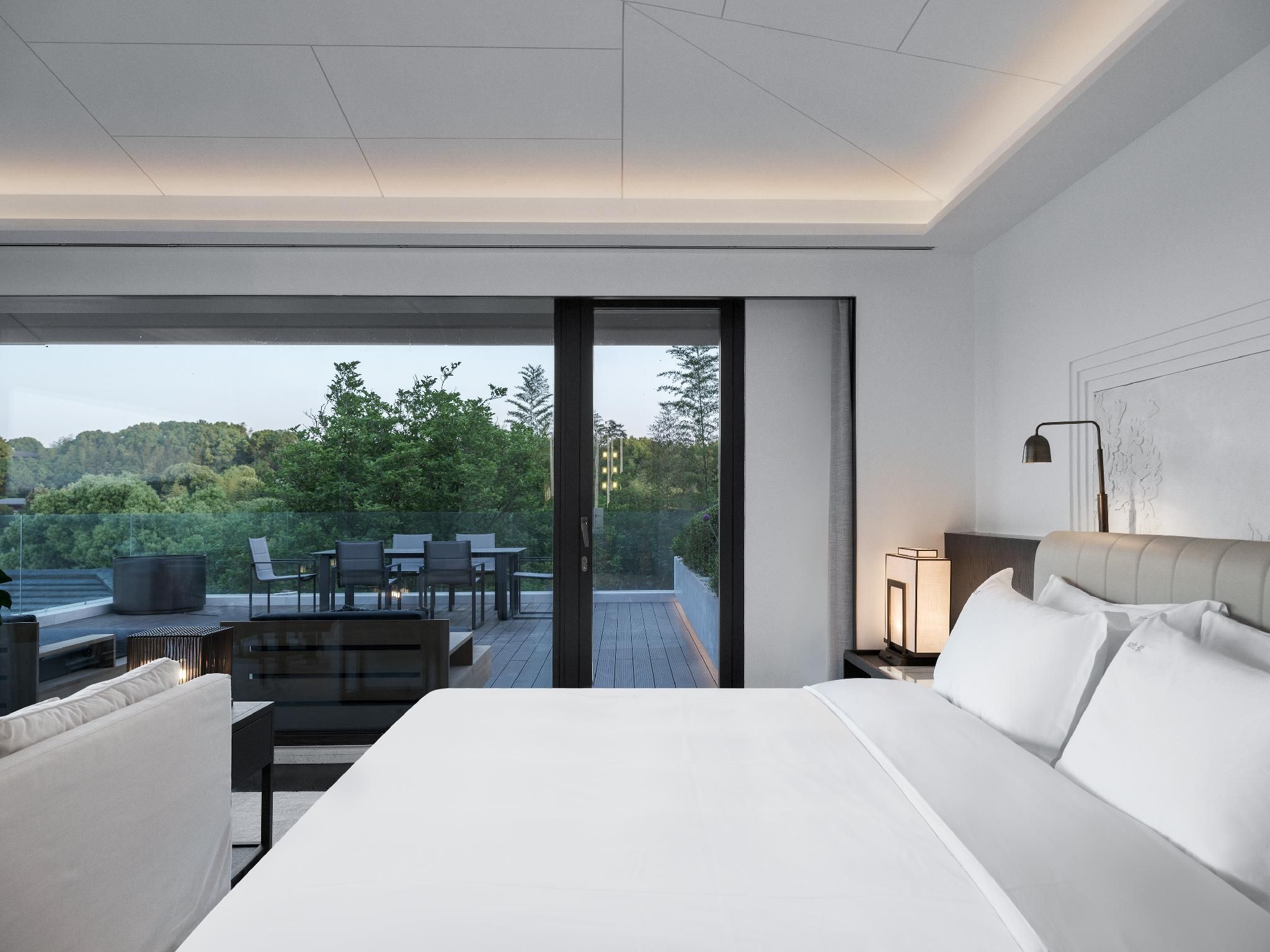 Corner Lake View Suite with Spacious Terrace