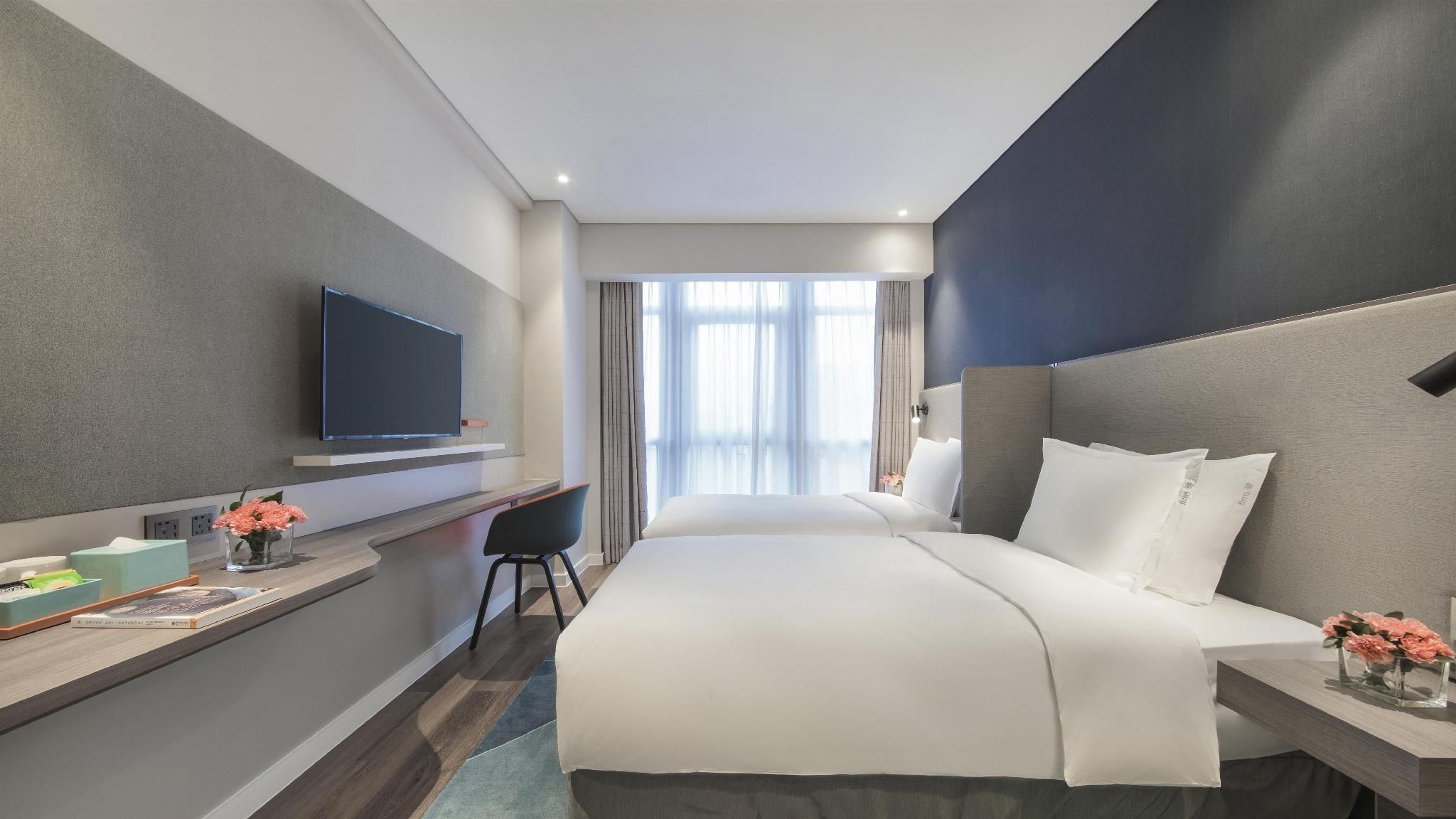 2 Single Standard Lake View