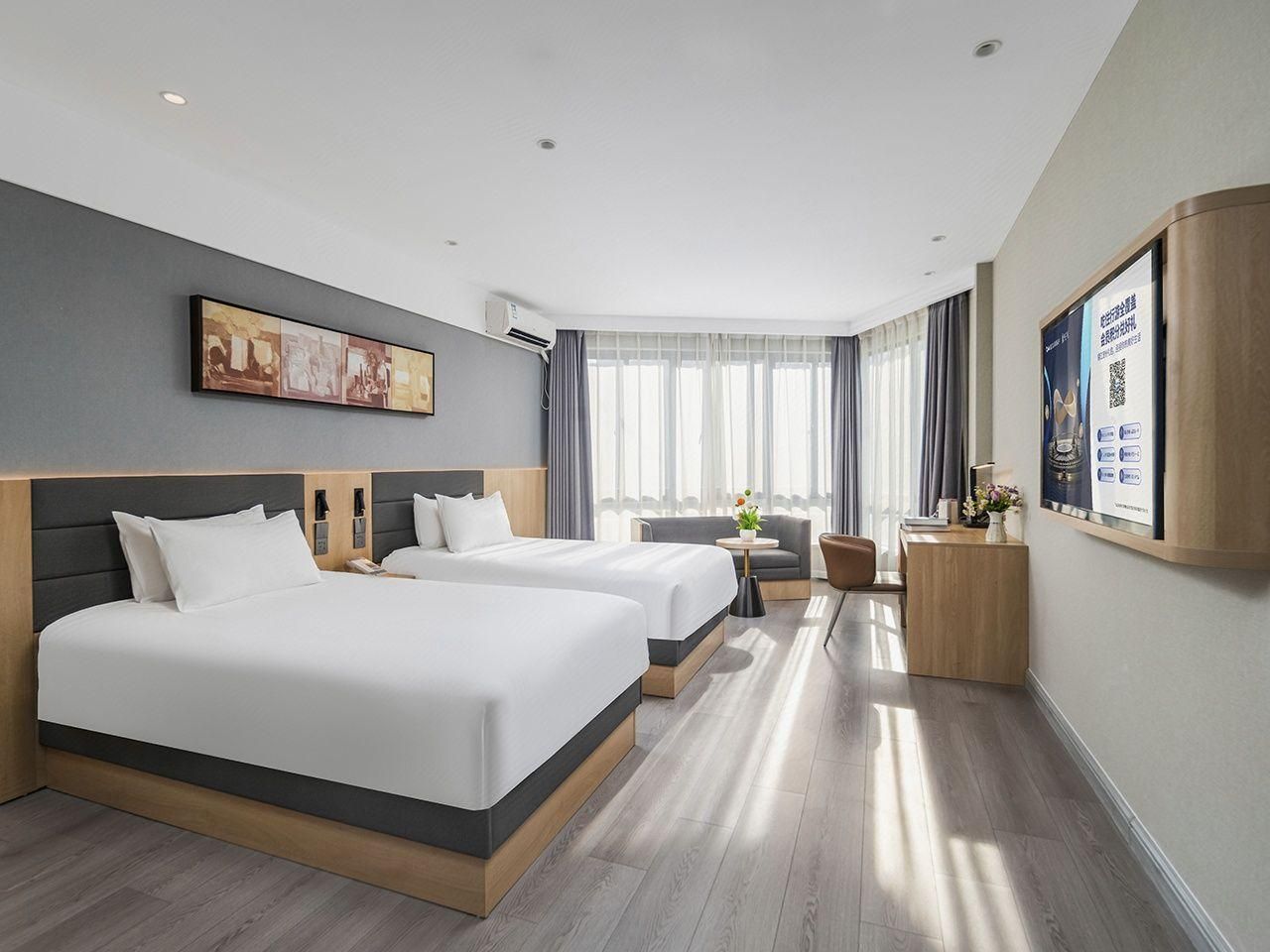 WH - Deluxe Room Twin