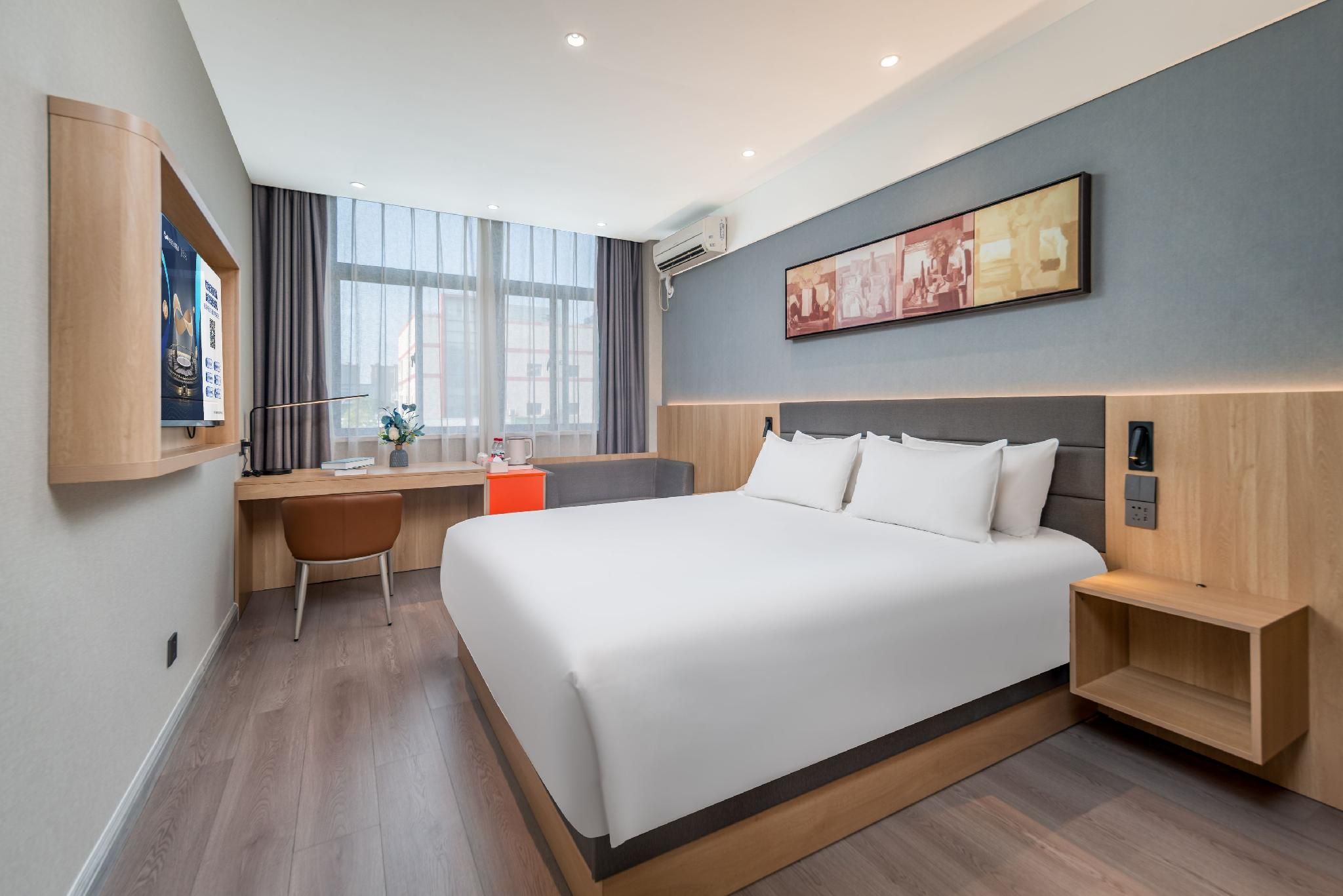 WH - Deluxe Bed Suite
